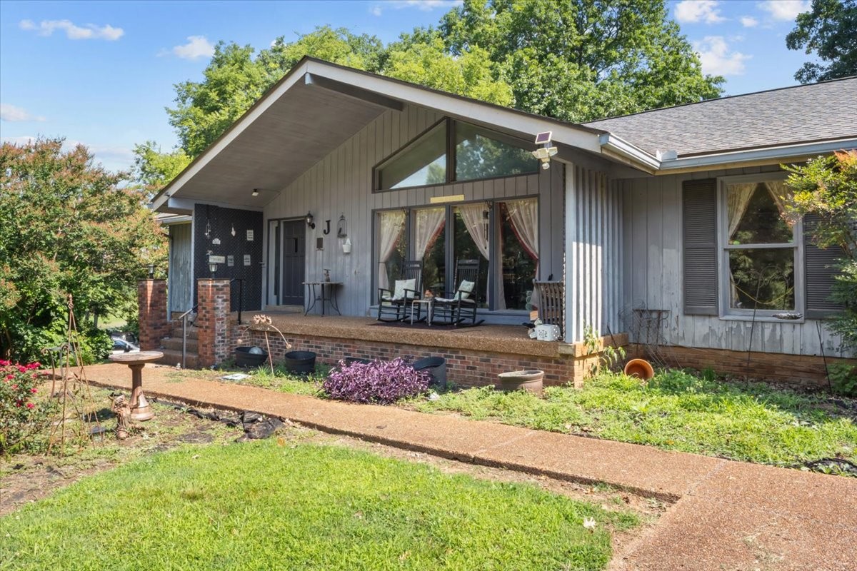 1446 Old Hillsboro Rd