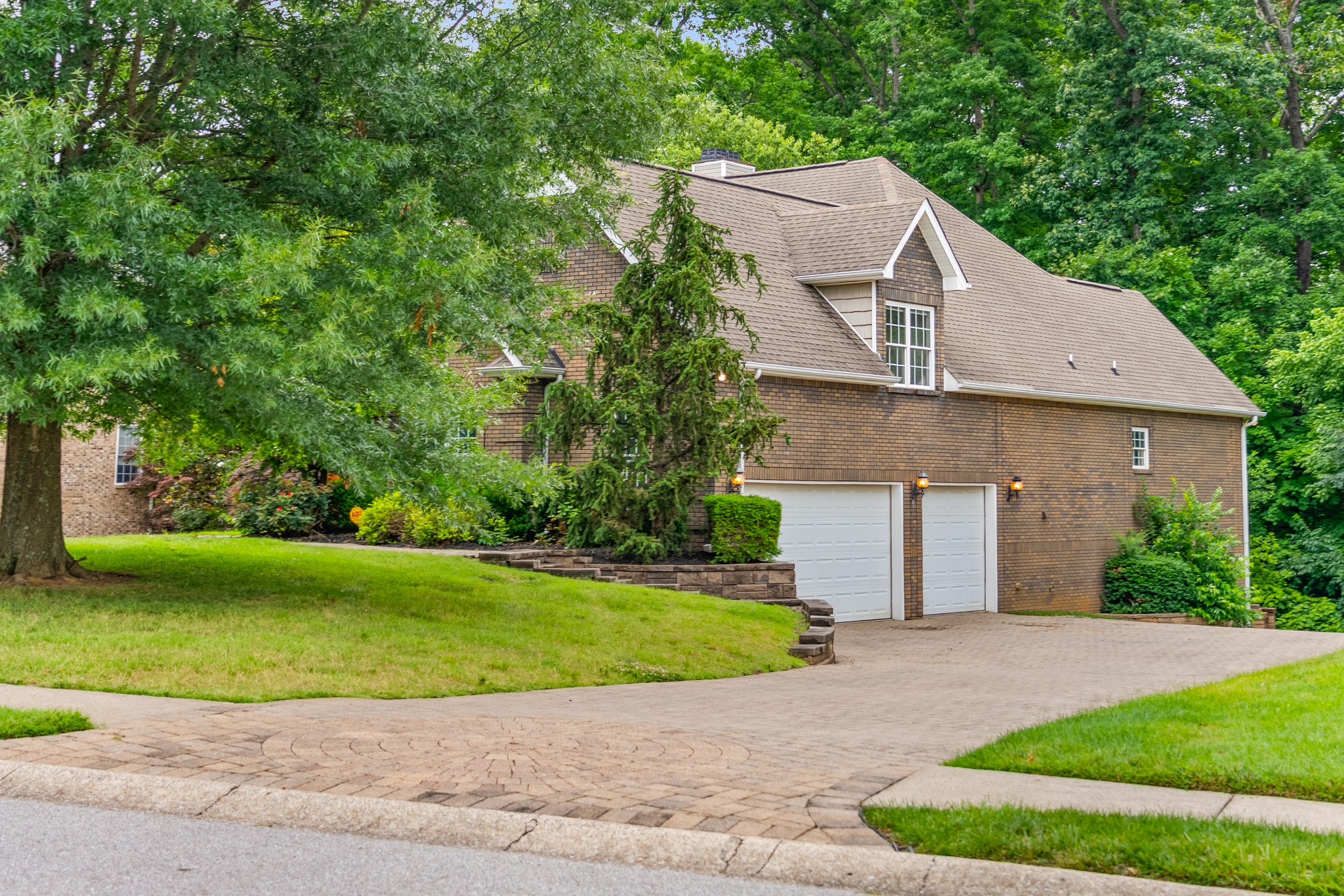 245 Cullom Way