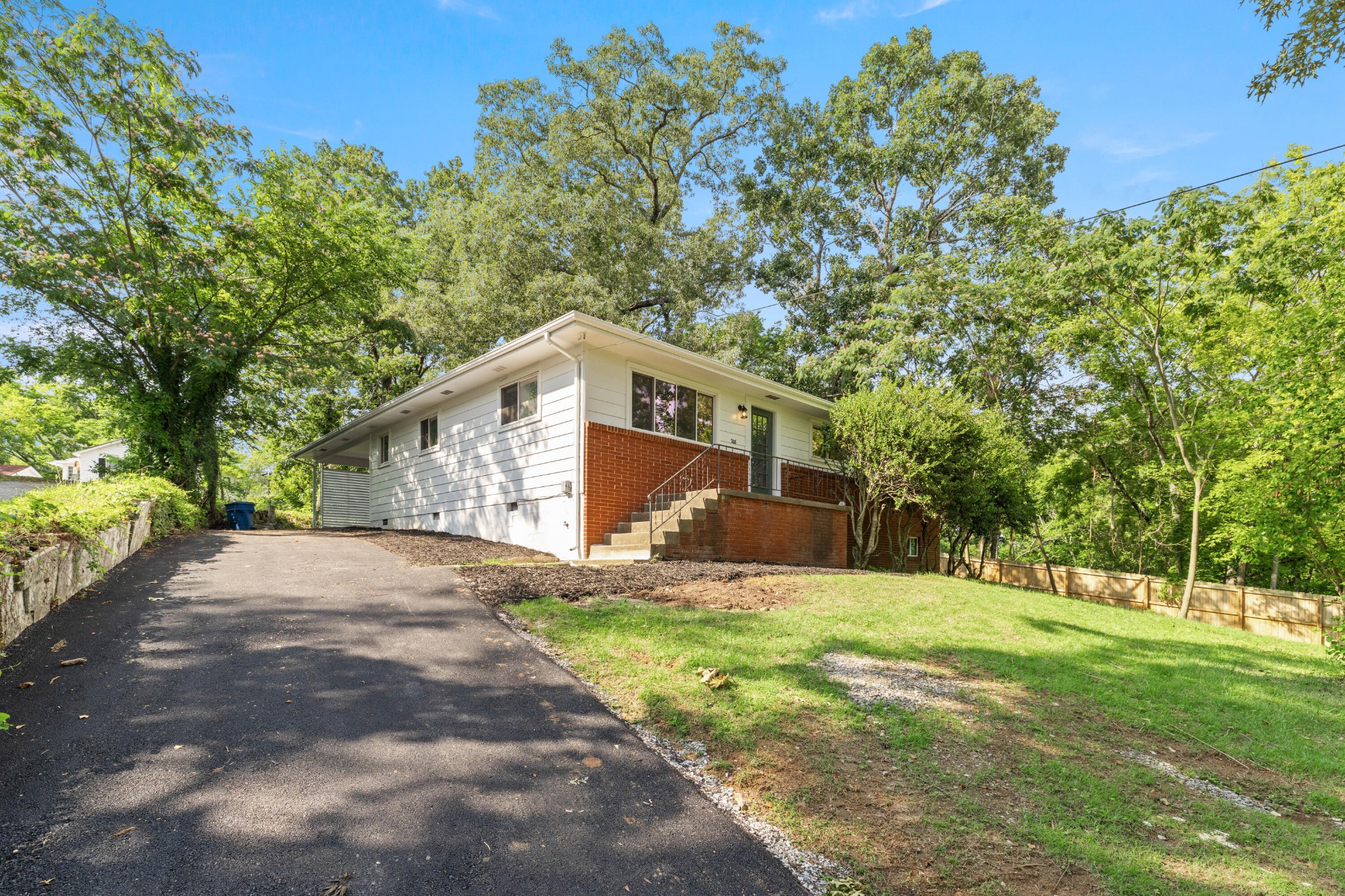 208 Flora Circle