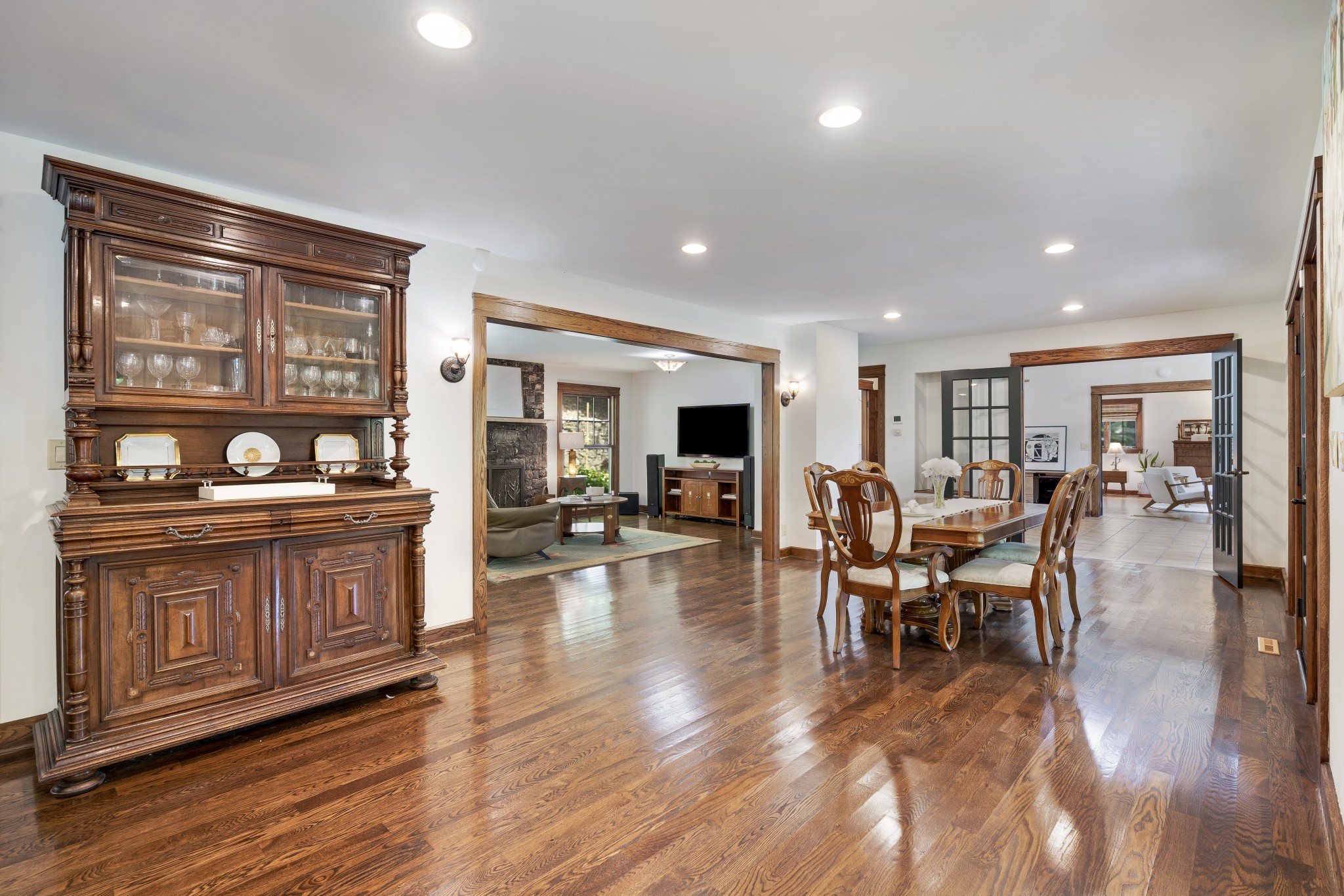 433 Grayson Dr