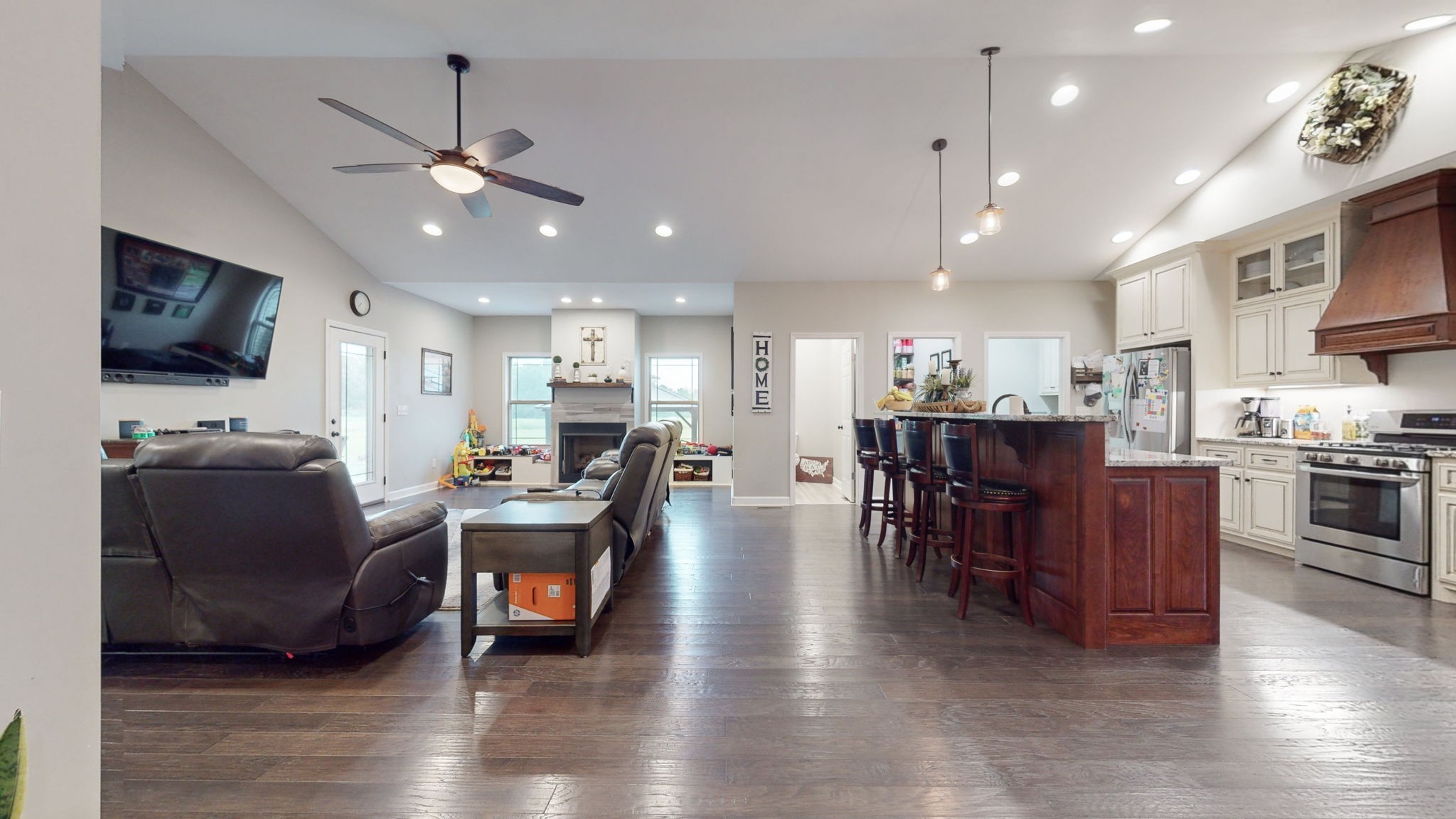 1318 Old Seminary Rd