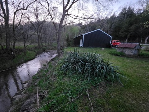 8216 Gassaway Rd