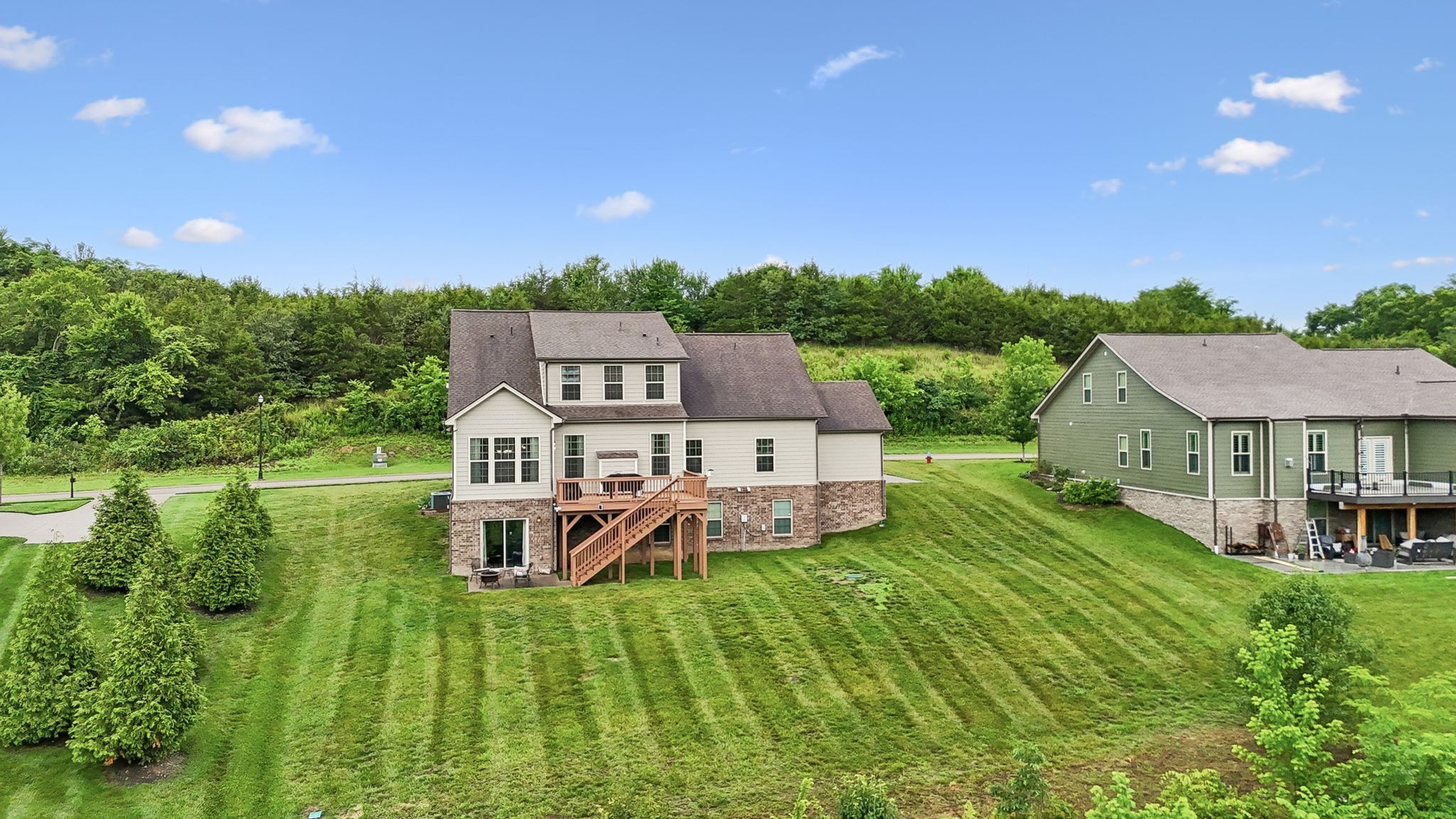 7016 Crimson Leaf Ln