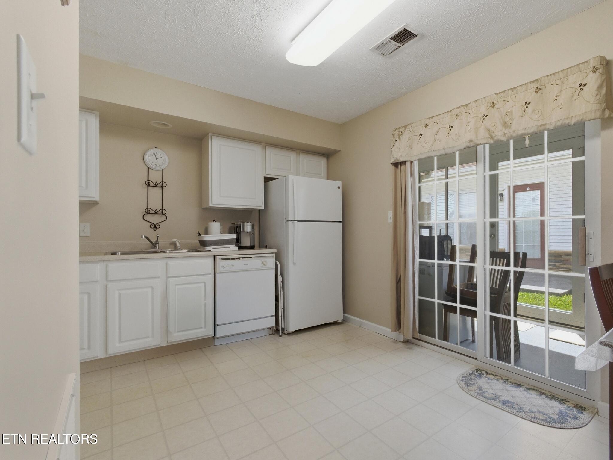 530 Orchard Valley Way