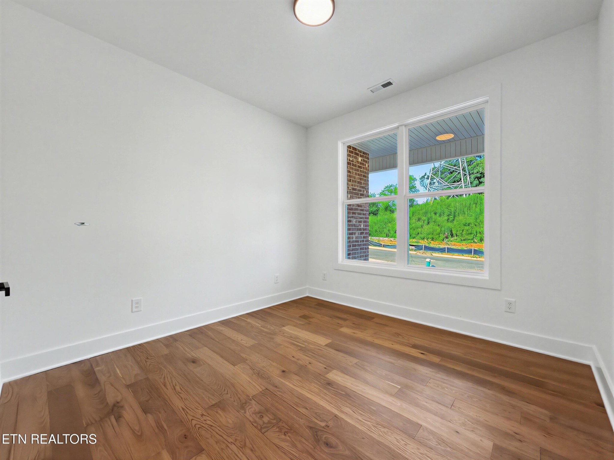 5323 Arza Lane