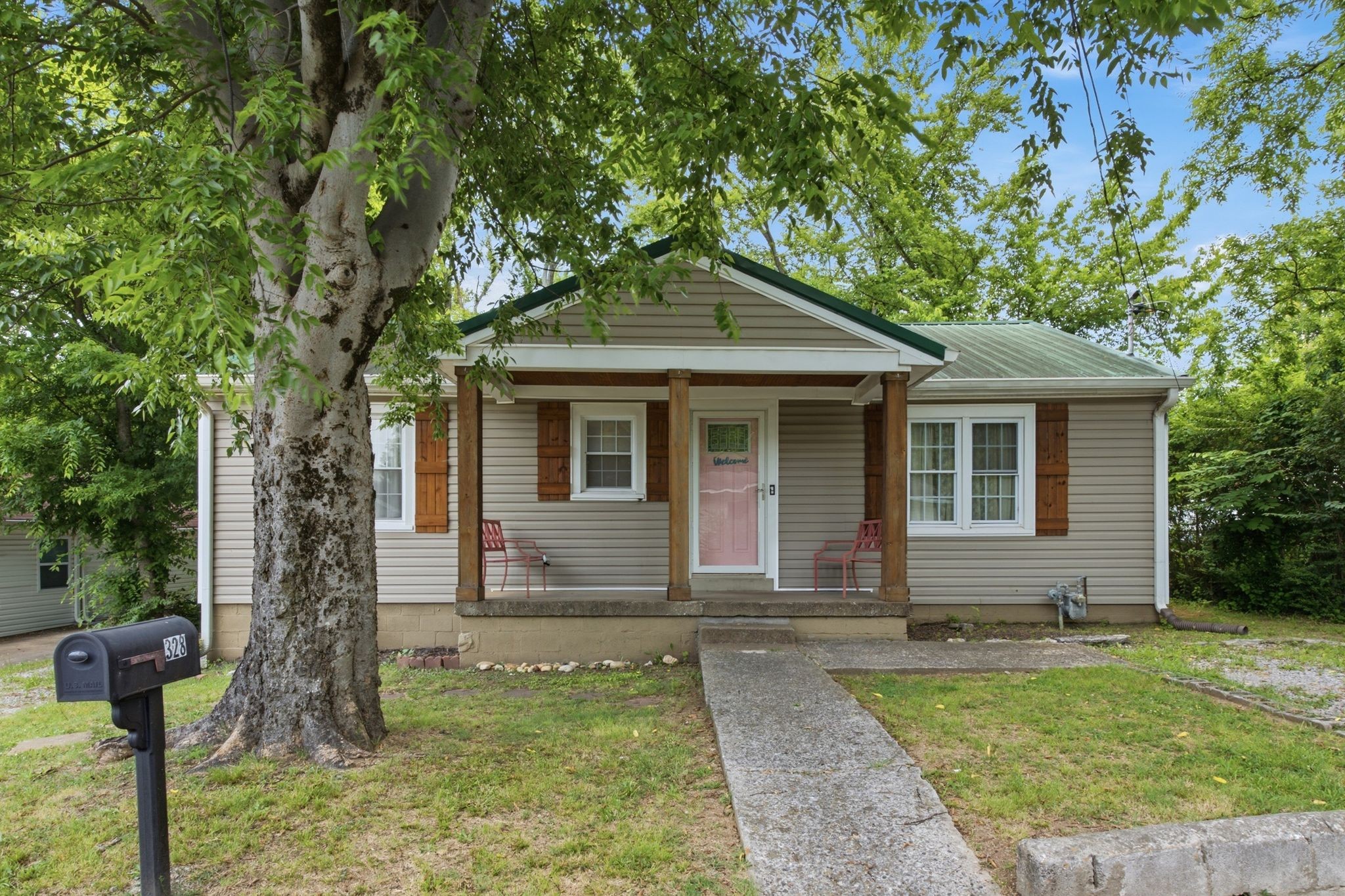 328 N Blakemore Ave
