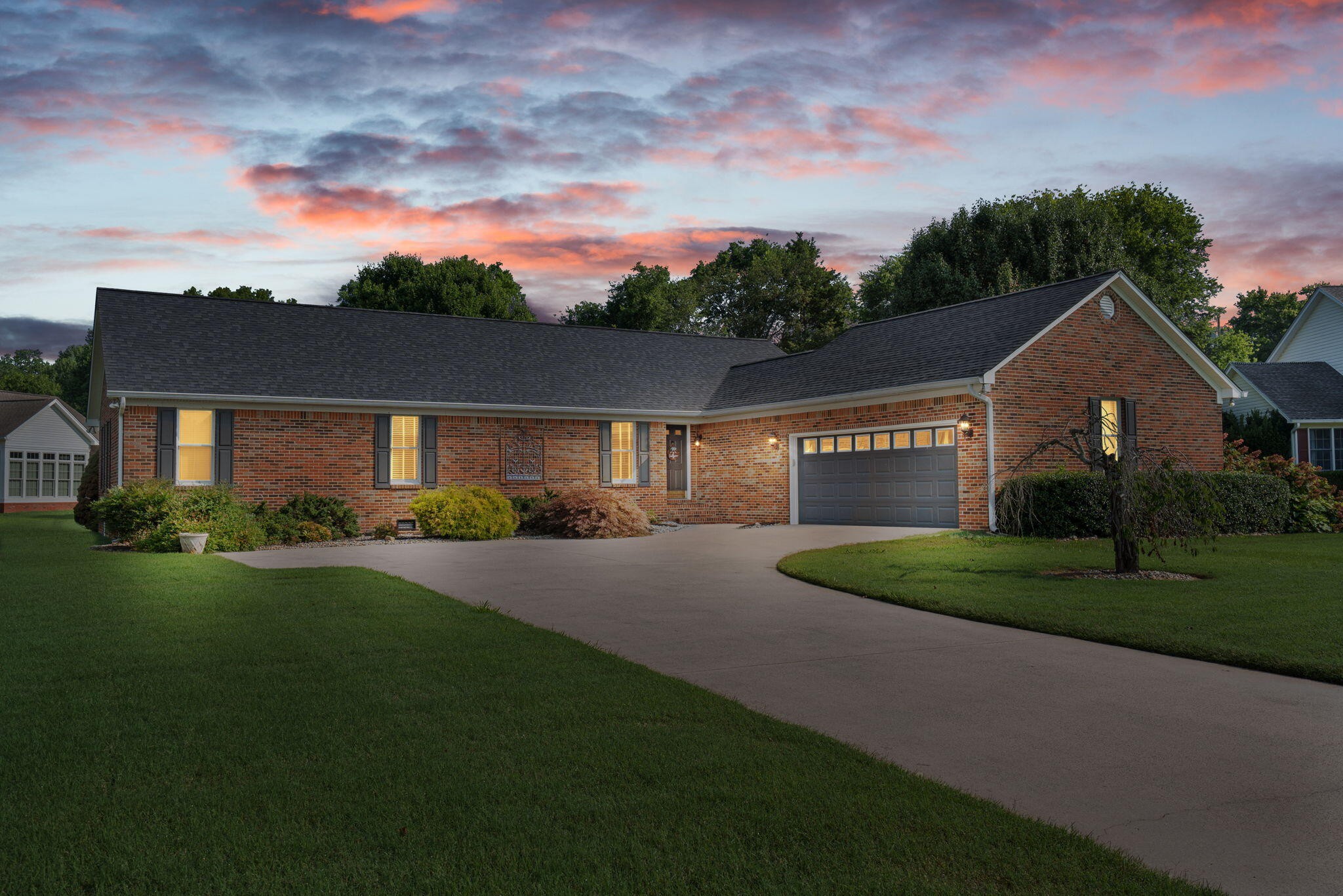 353 Cottonwood Drive, NW