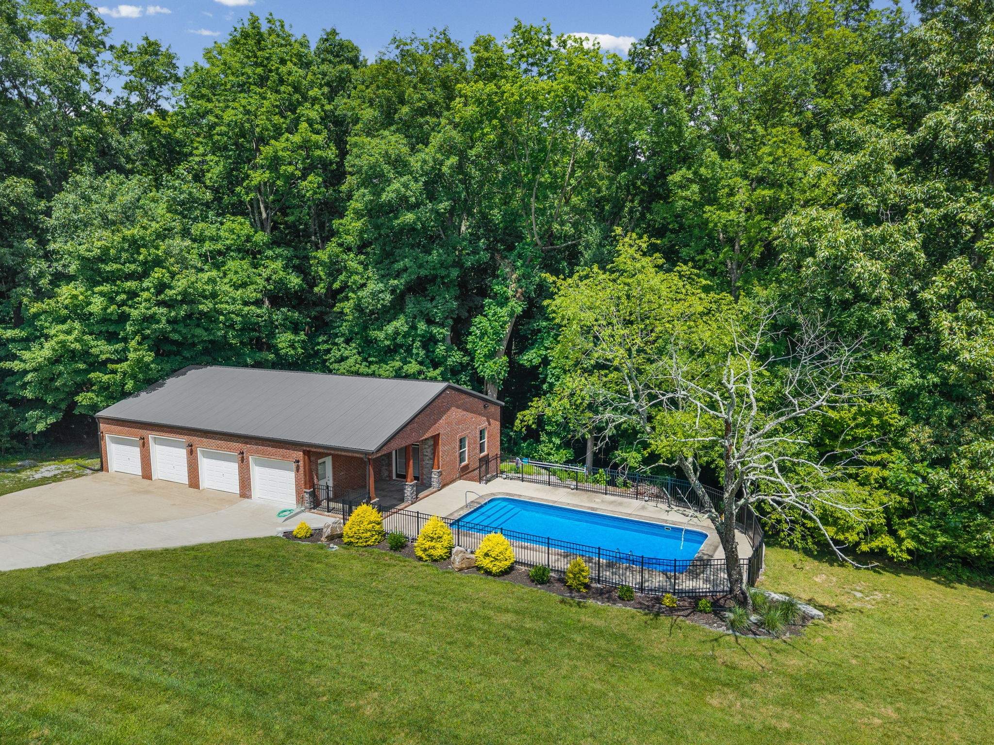 635 Mobley Rd