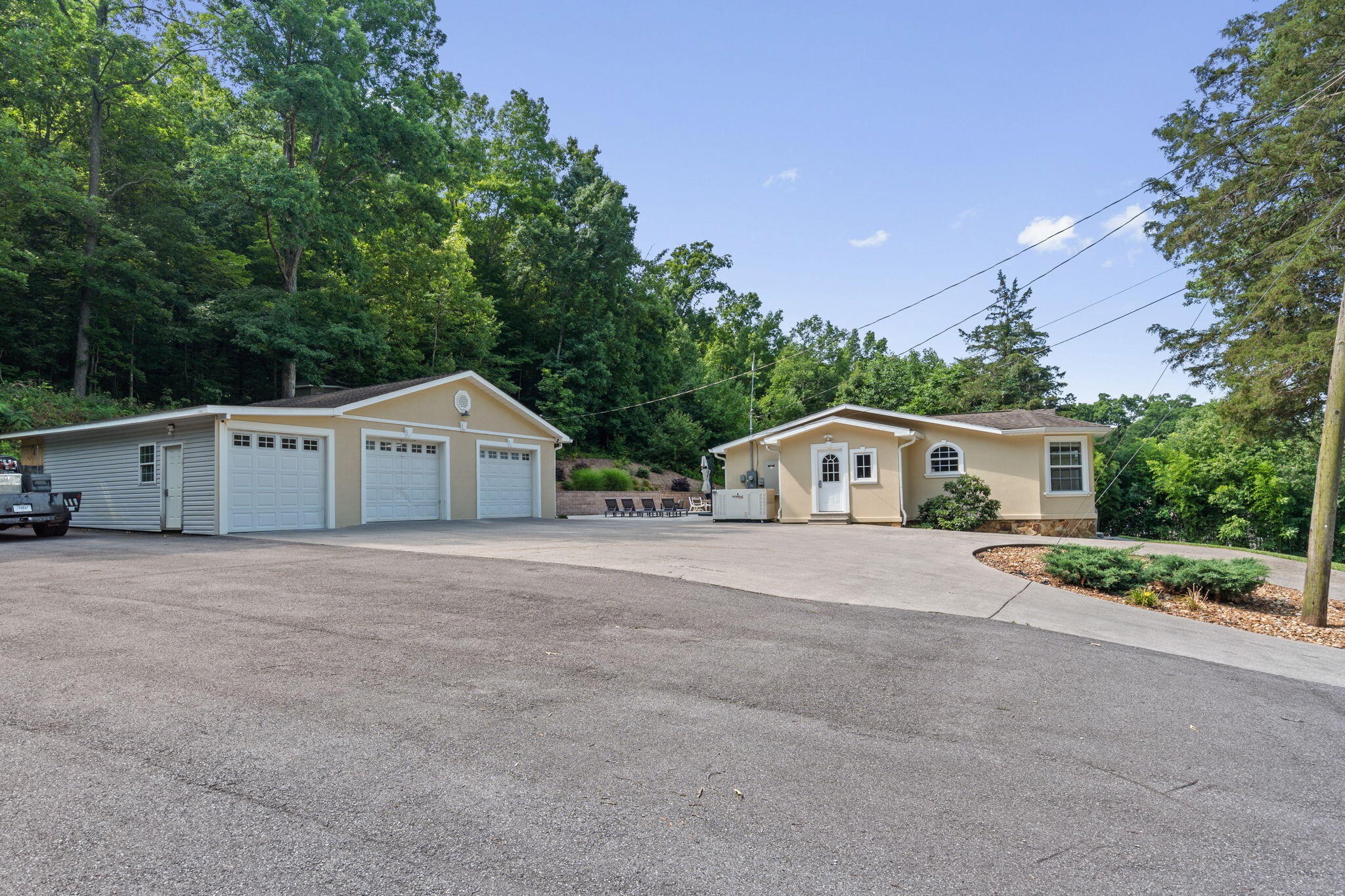 2385 Varnell Road, SW