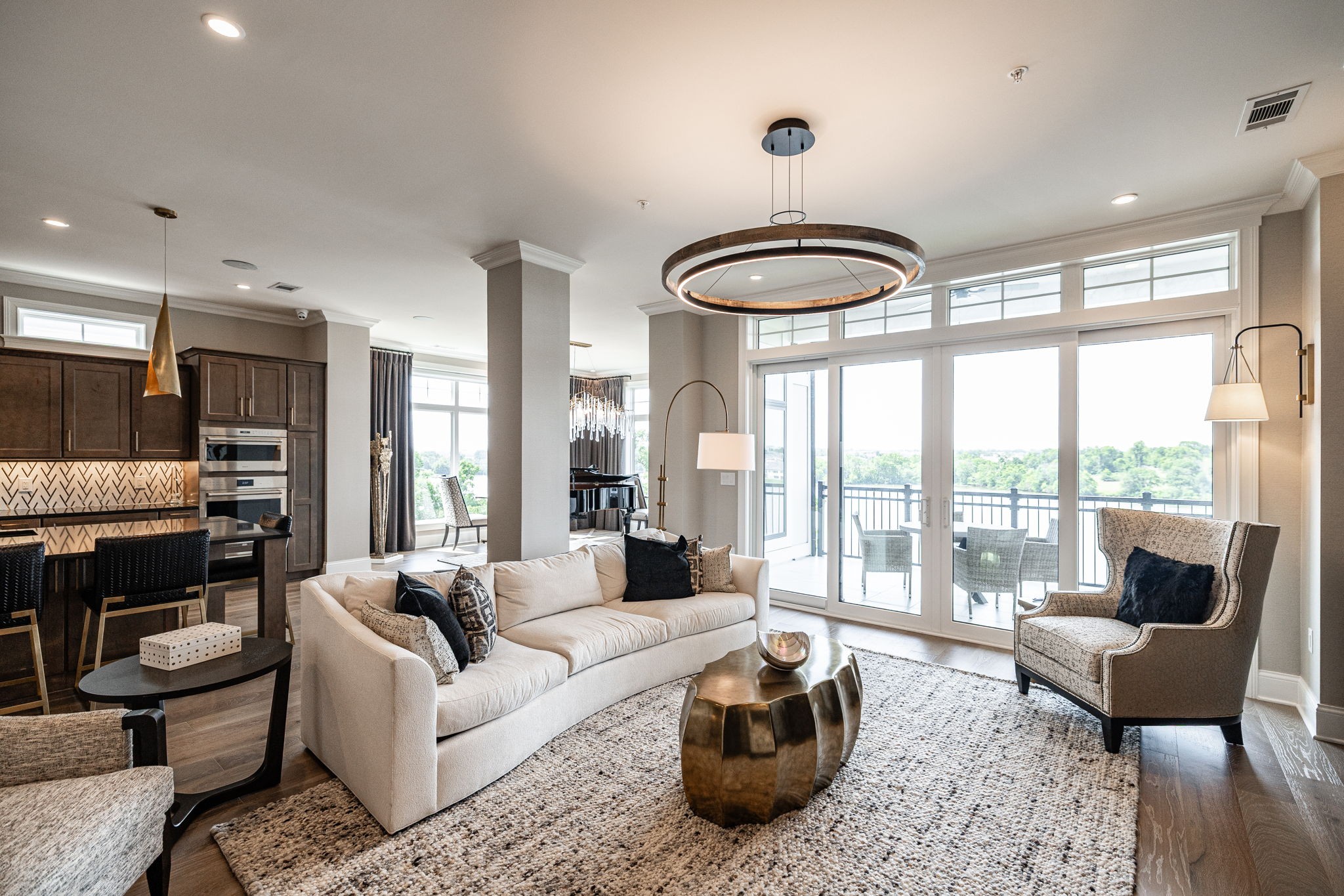 1024 Club View Drive