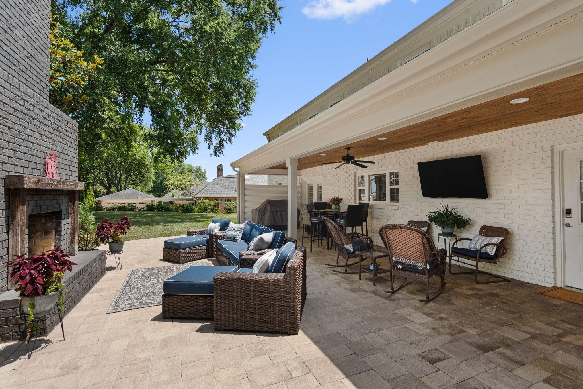 2235 Harris Circle, NW