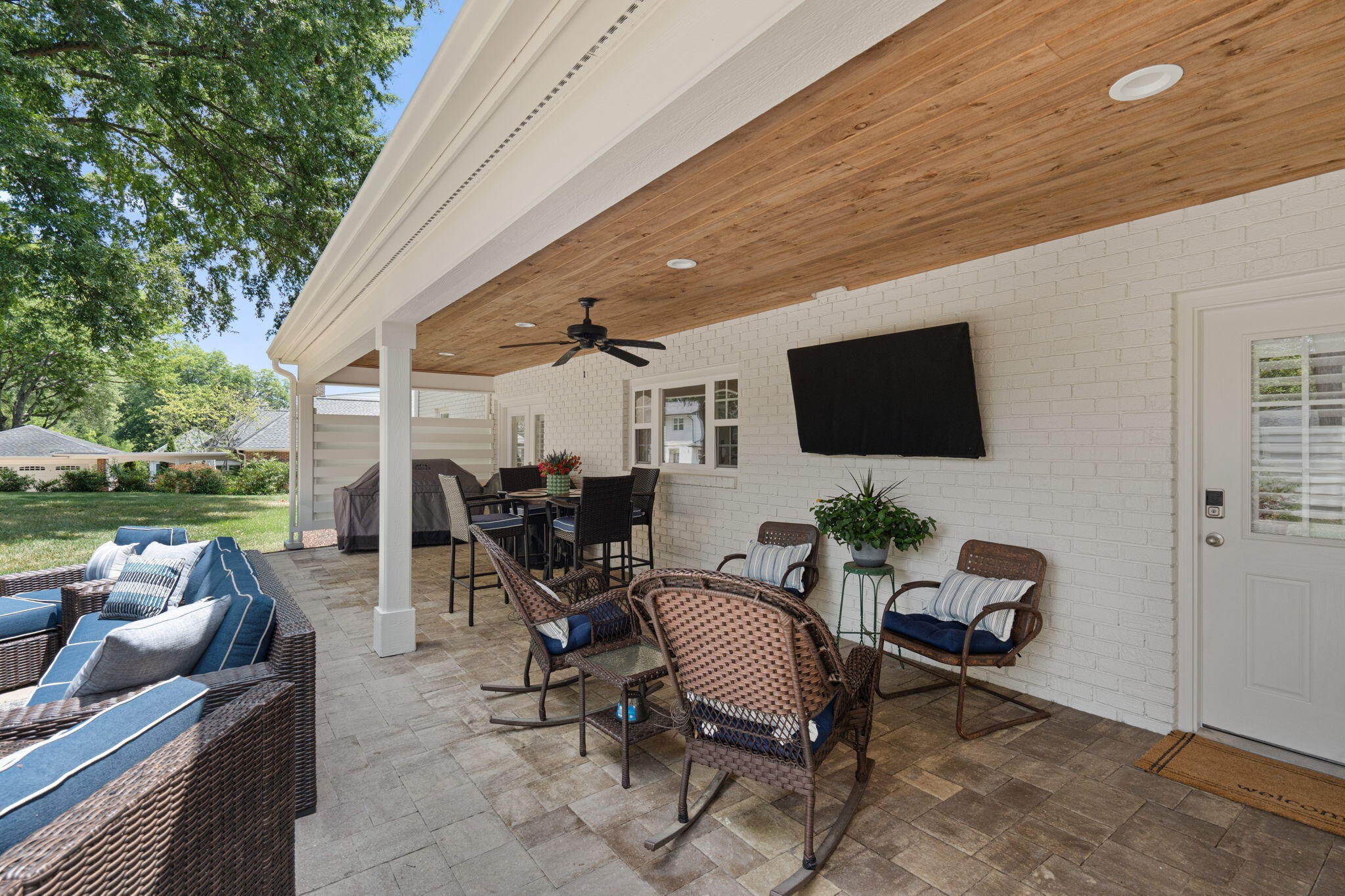 2235 Harris Circle, NW