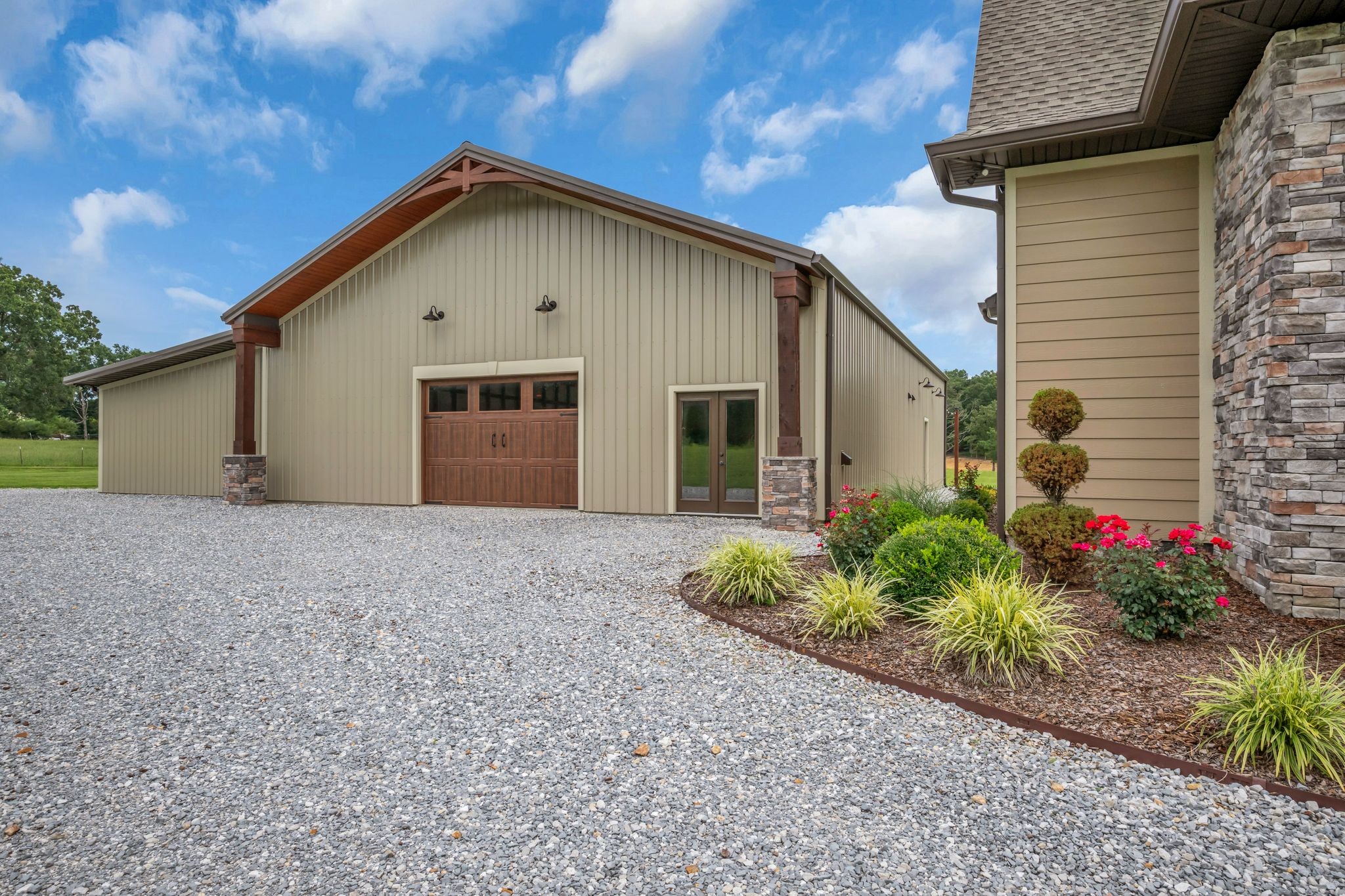 1261 Highway 48, S