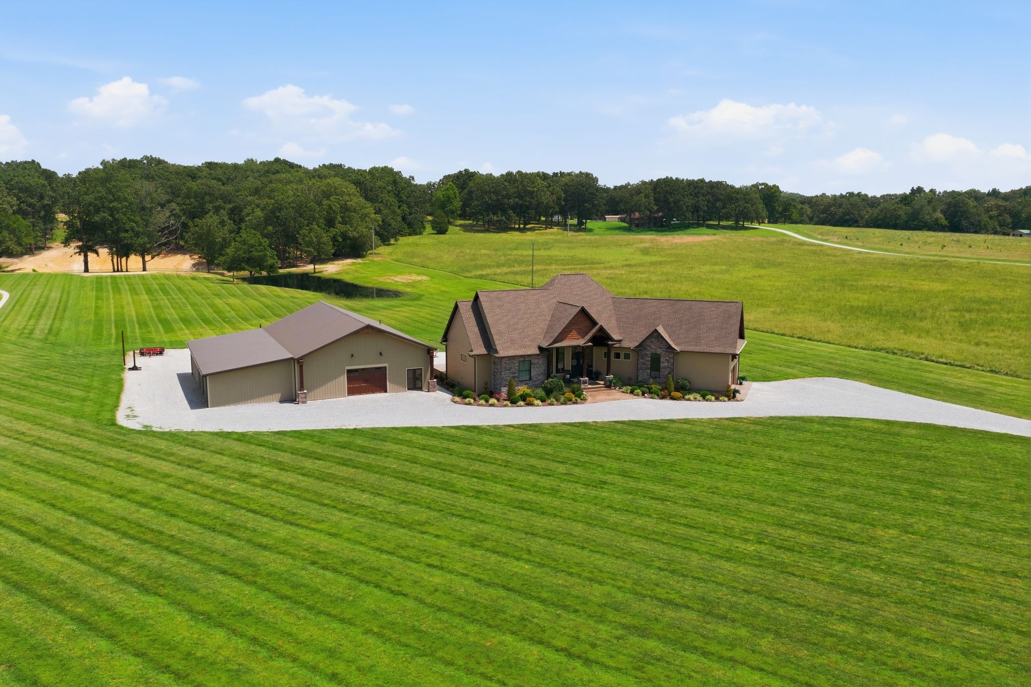 1261 Highway 48, S