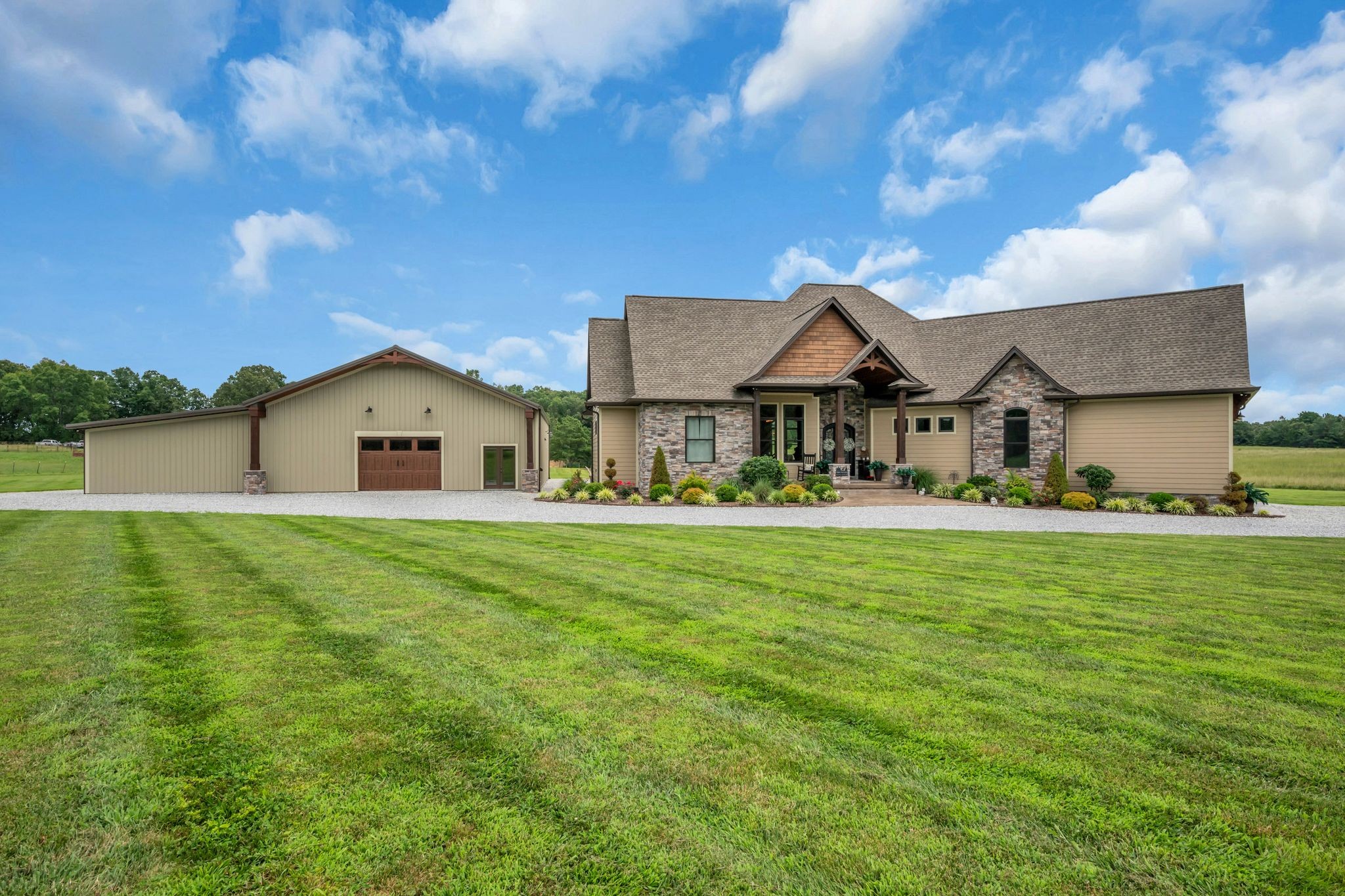 1261 Highway 48, S