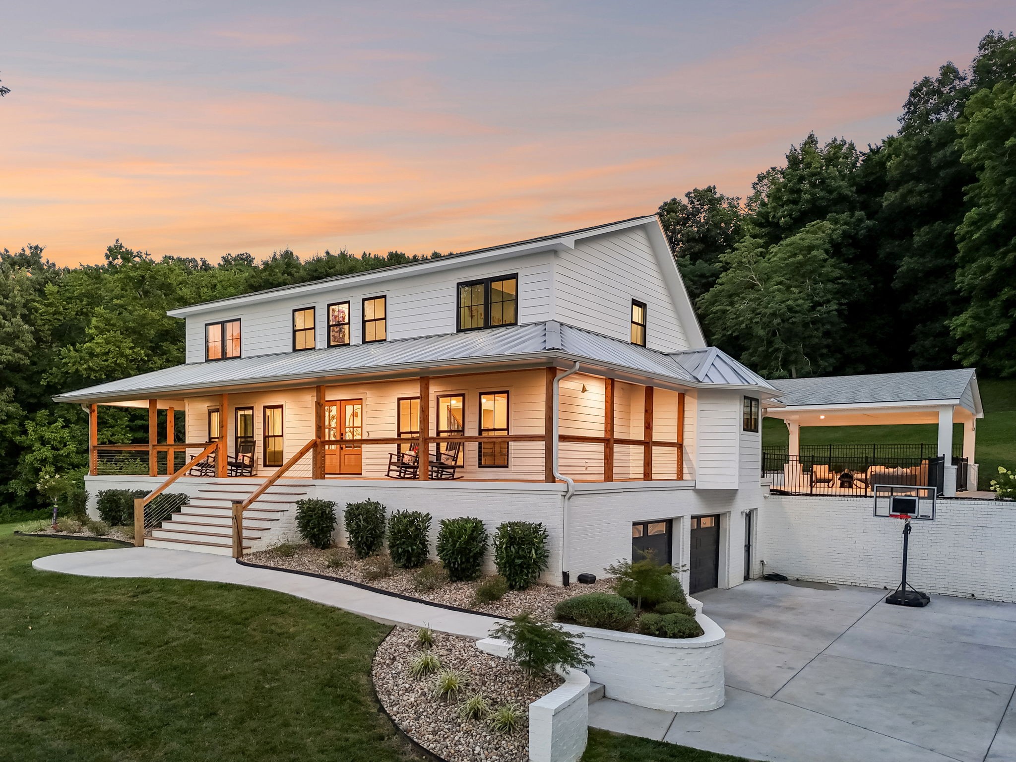 1911 Evergreen Rd