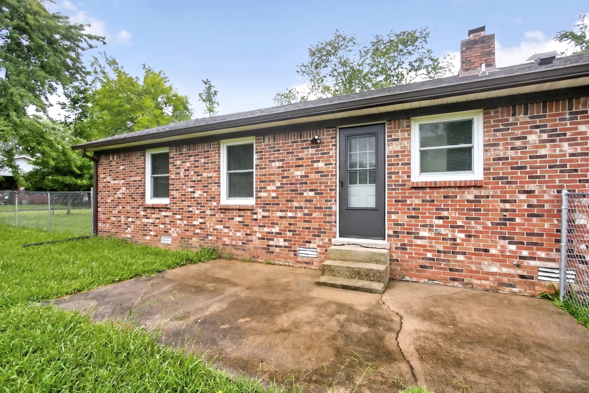 647 52 E Highway, E