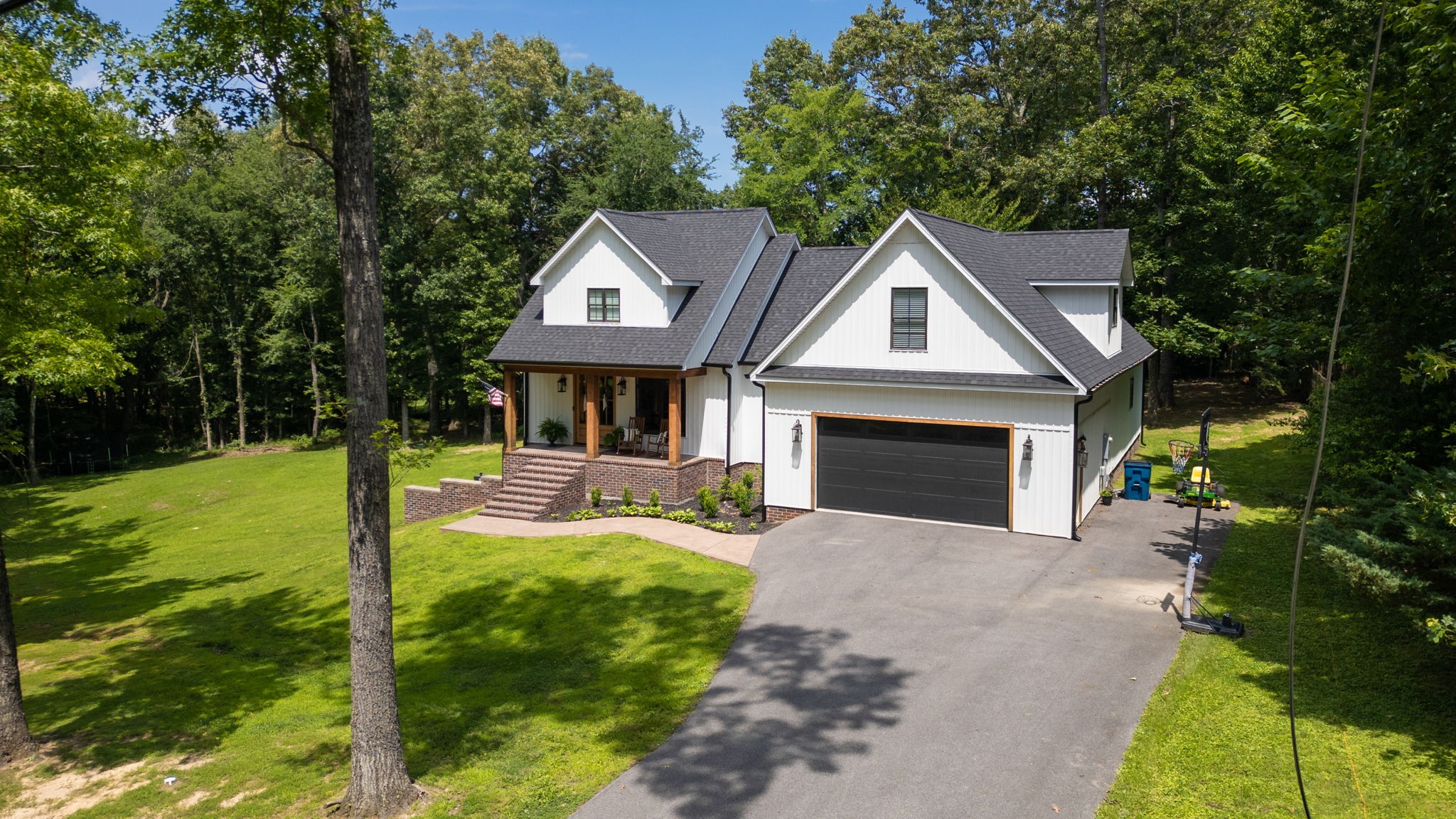 183 Country Wood Dr