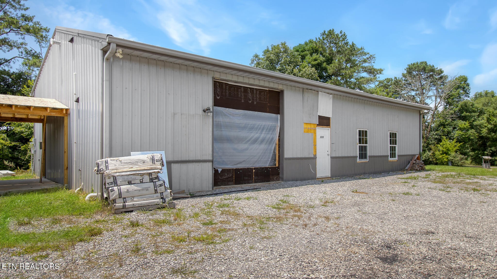 320 SE Harris Rd
