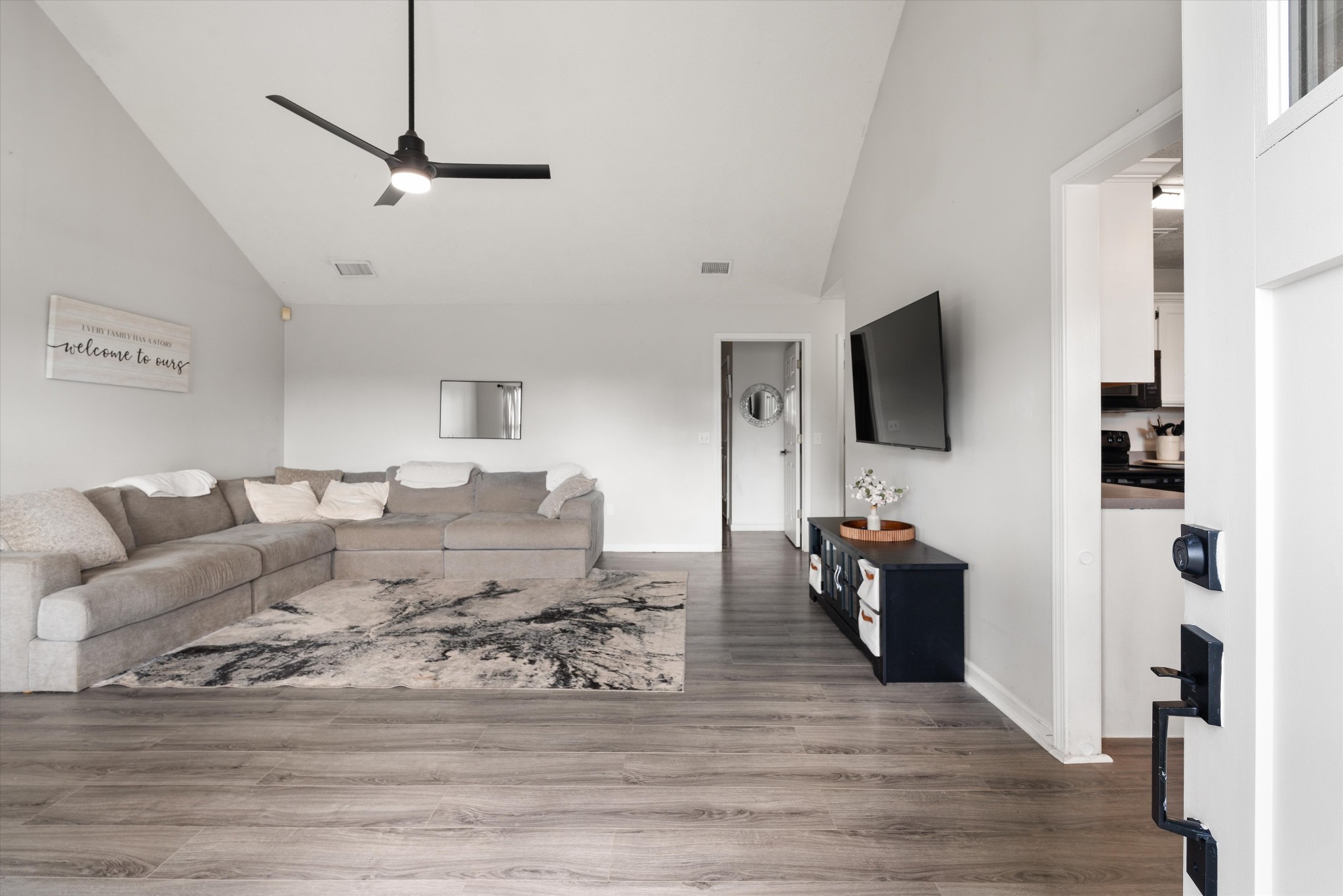 416 Barking Dr