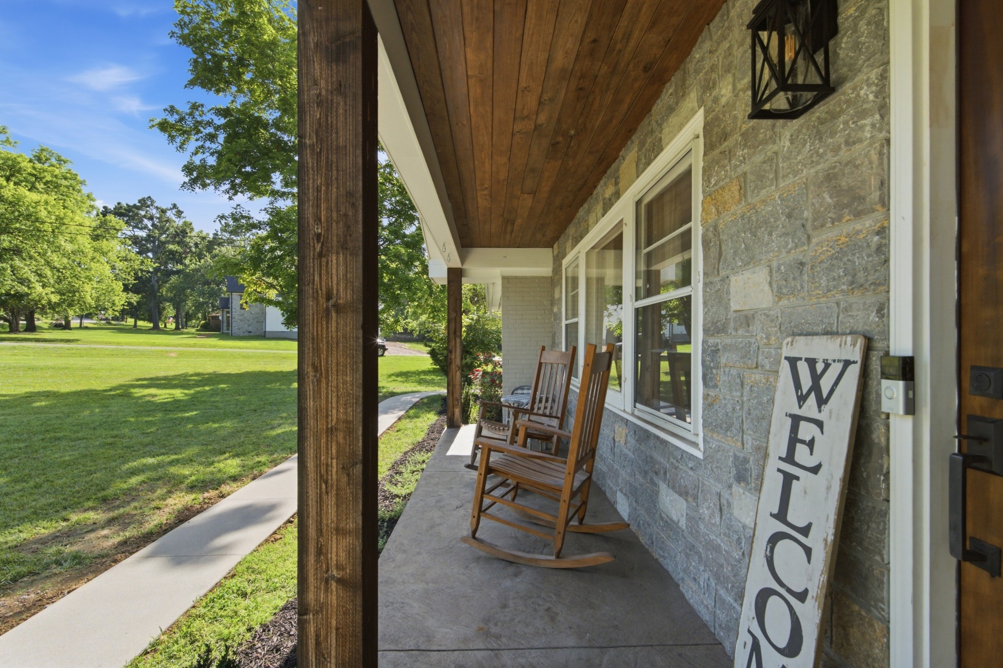 824 Clematis Dr