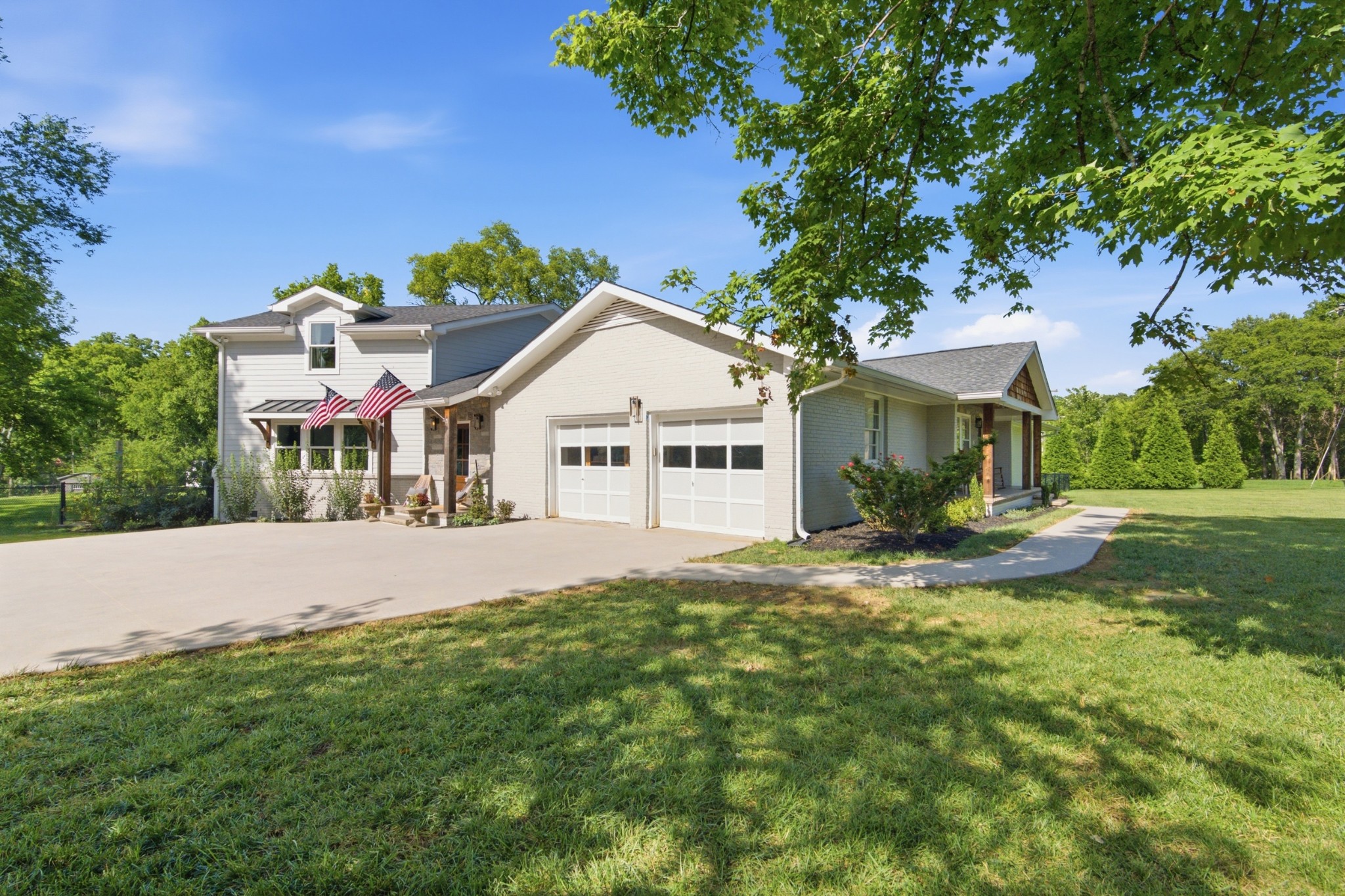 824 Clematis Dr