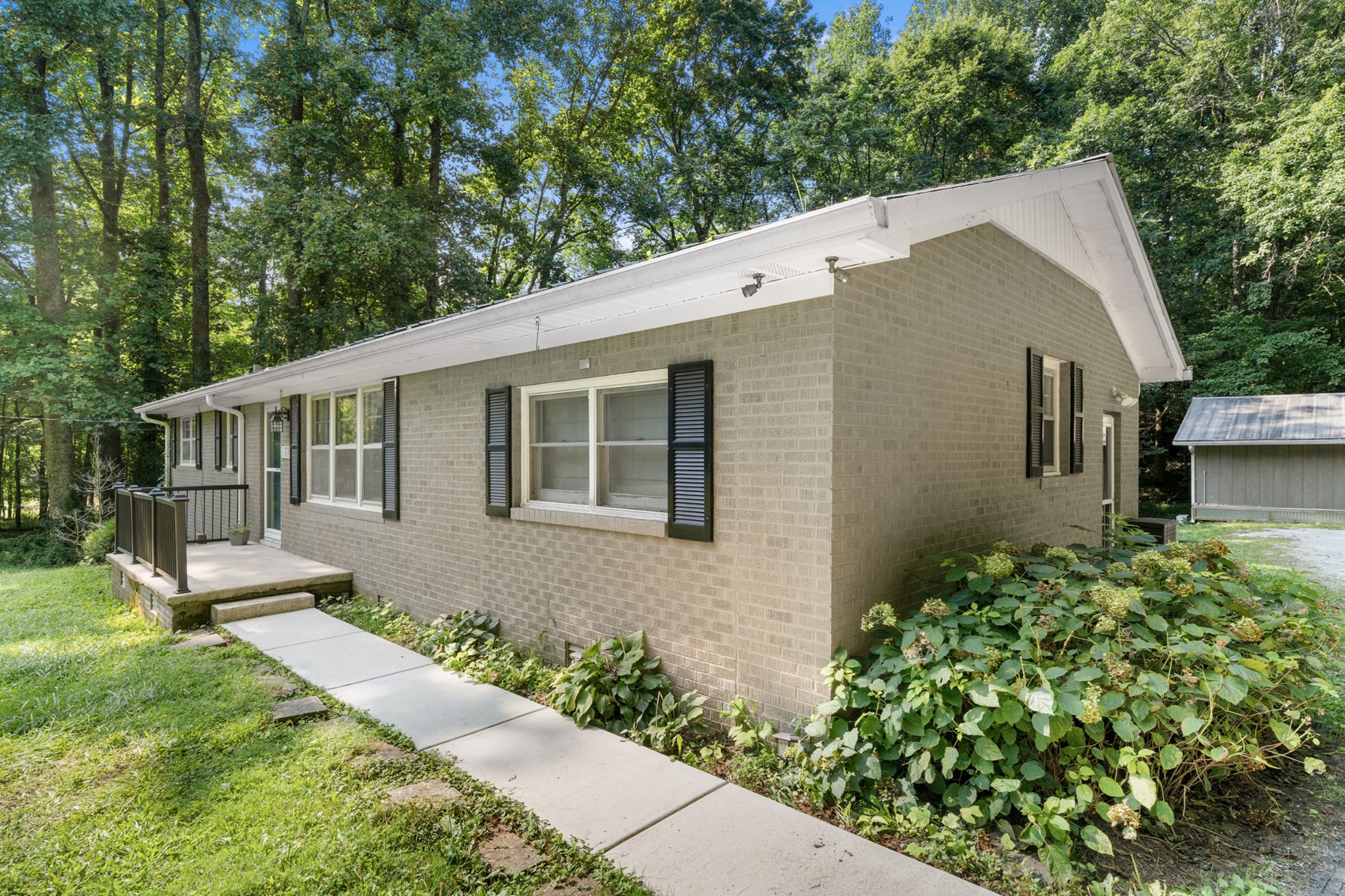 77 Kentucky Ave