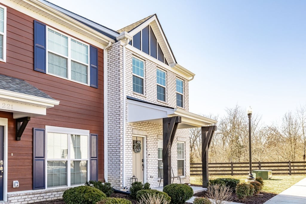223 Holywell Dr