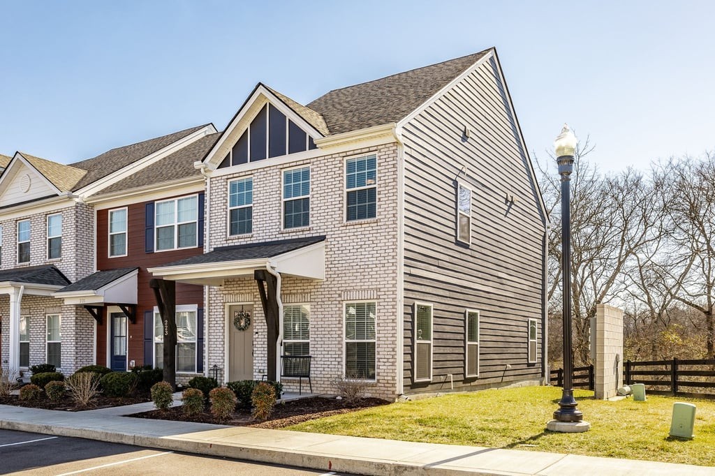 223 Holywell Dr