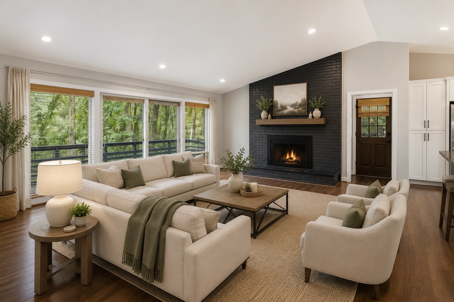 133 Featherstone Dr