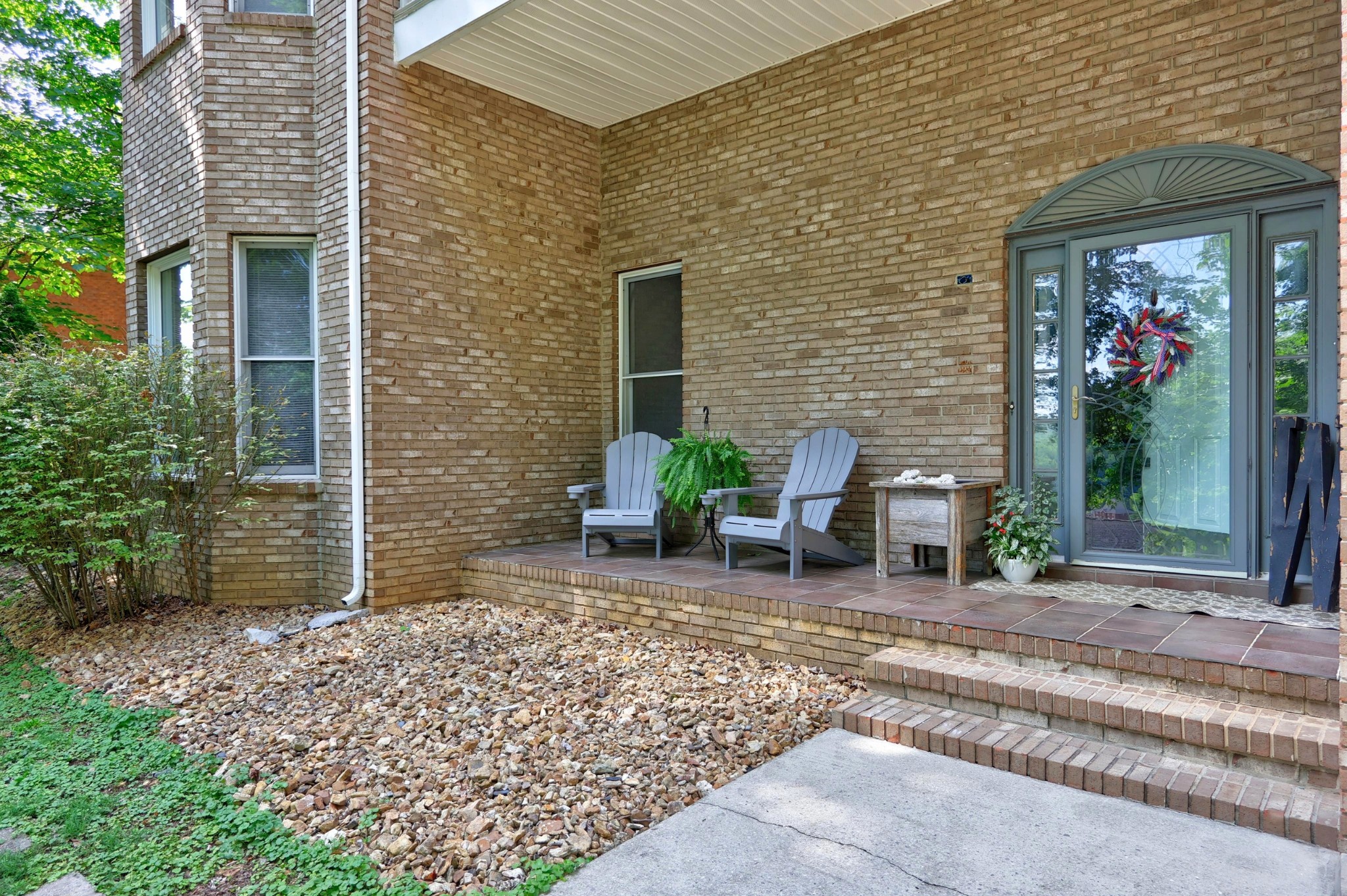 1650 N Plantation Dr