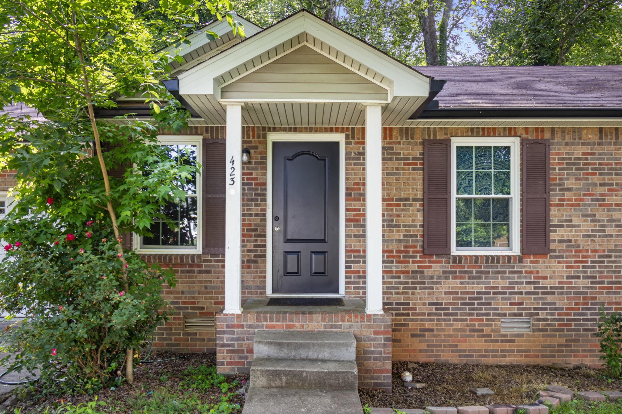 423 Donna Dr