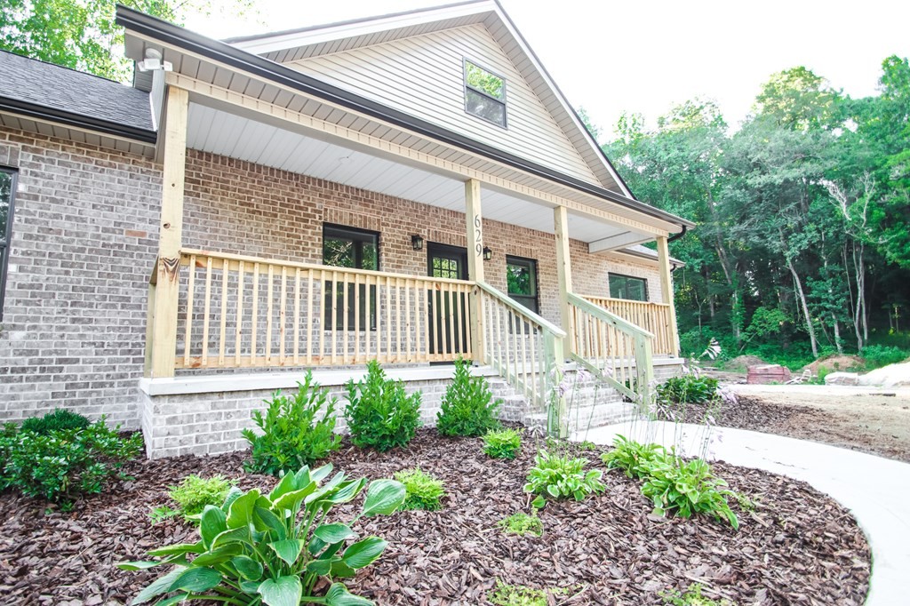 629 Crossvine Rd