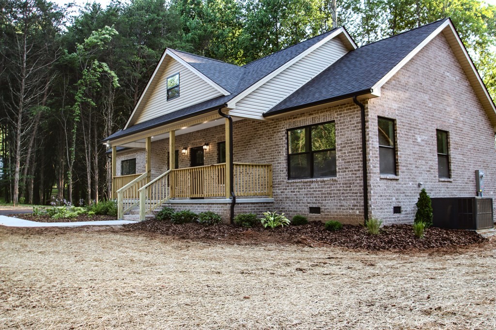 629 Crossvine Rd