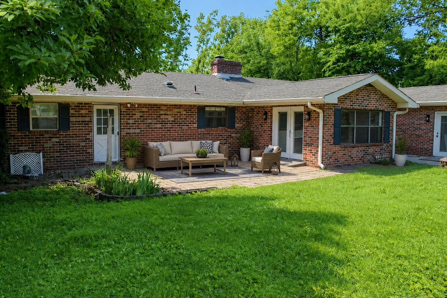 814 Cedar Springs Road