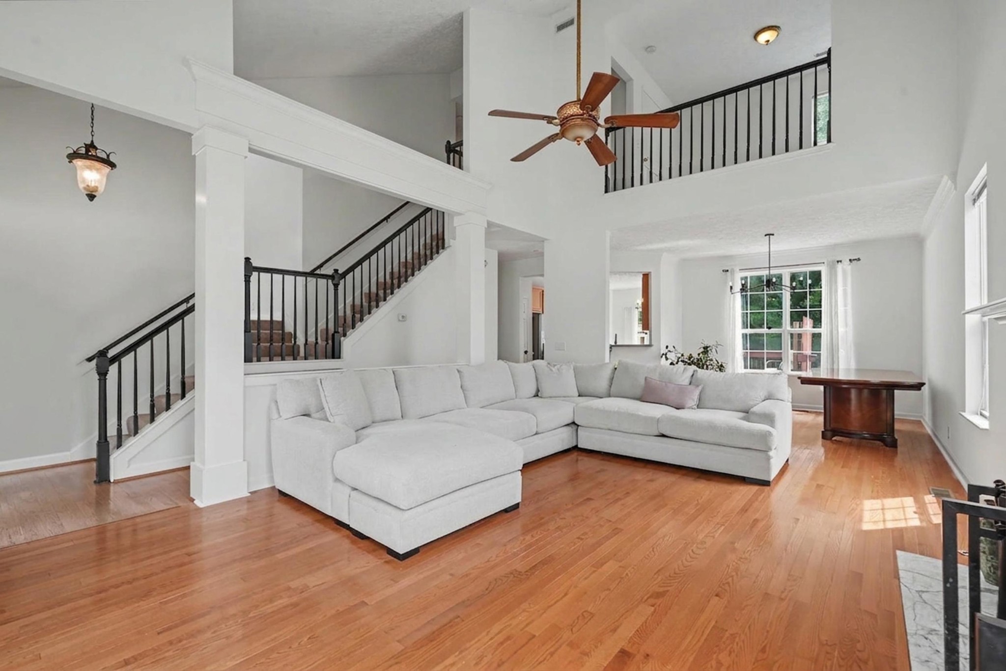 2337 Edencrest Dr