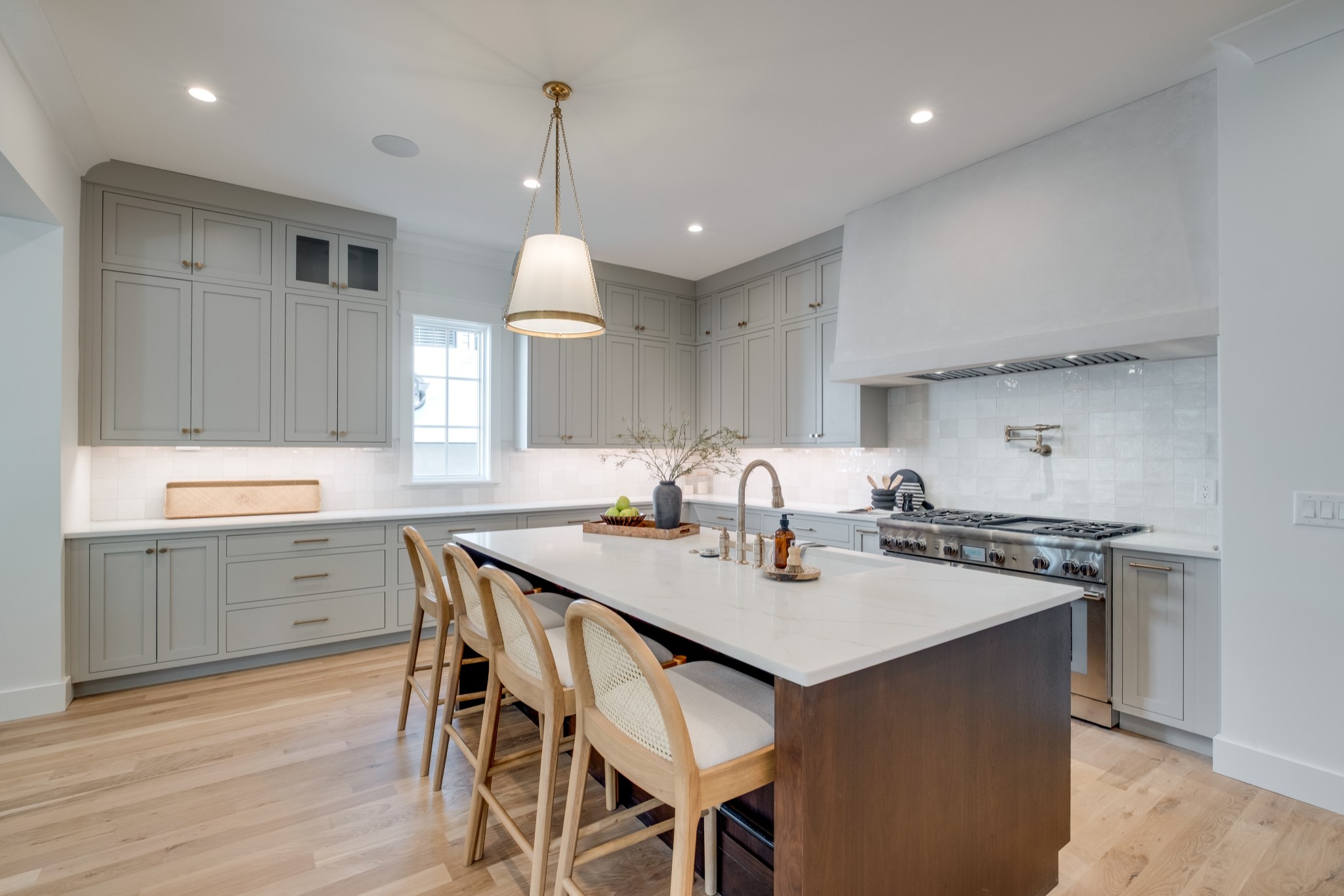332 Kelly Glenn Ct