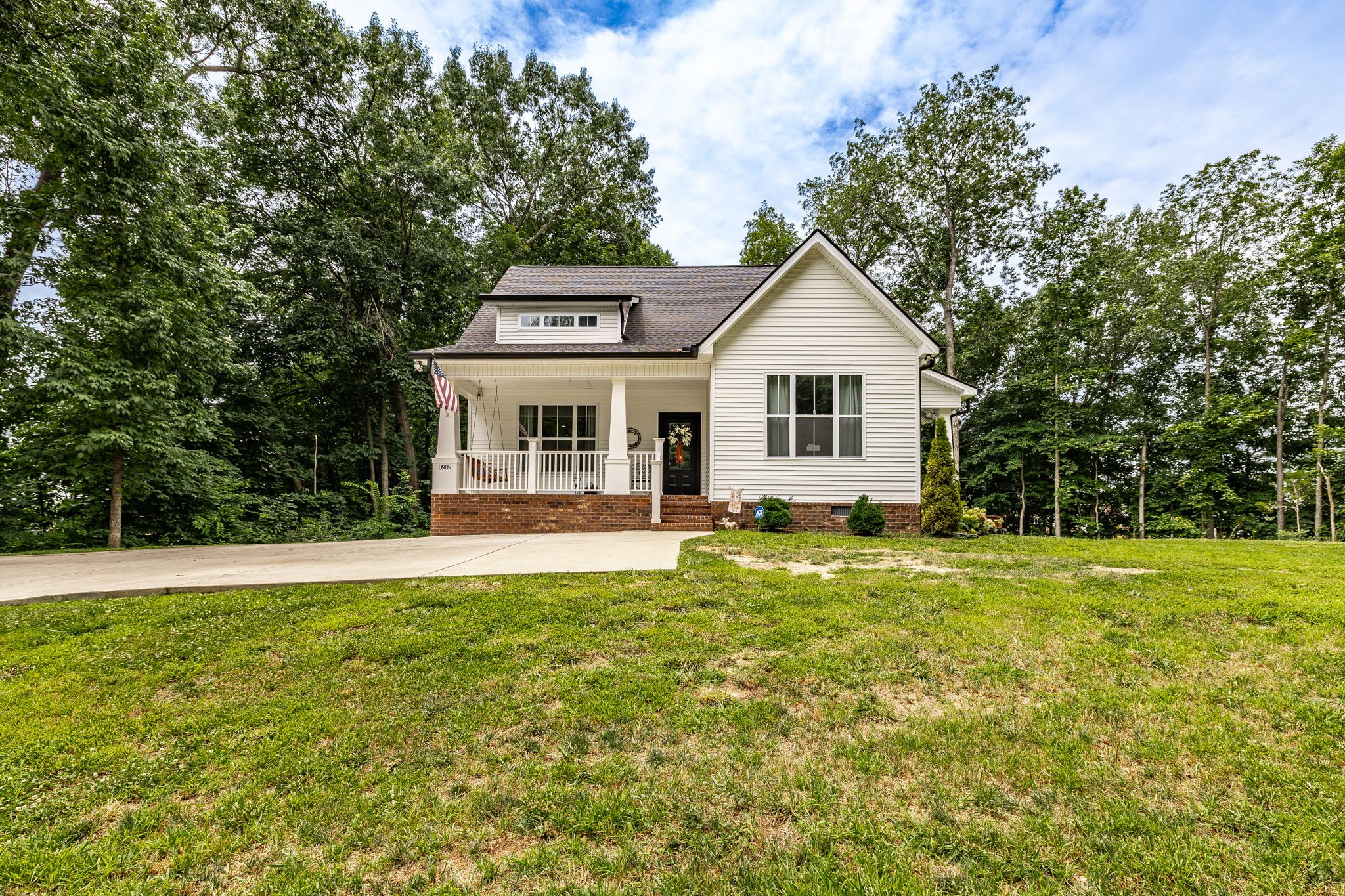8909 Cedar Grove Rd