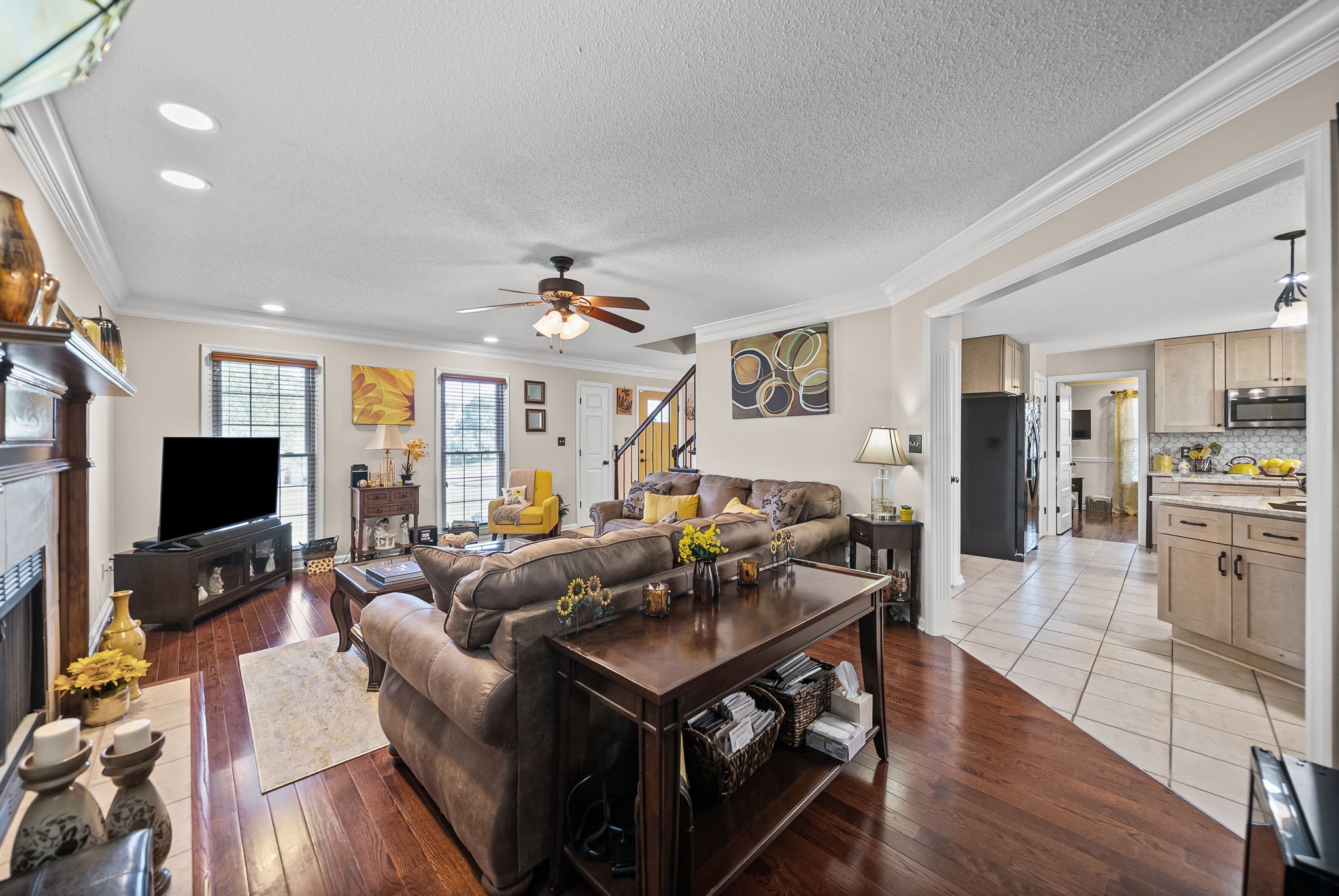 215 Avignon Way