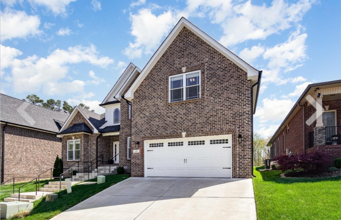 513 Summit View Cir