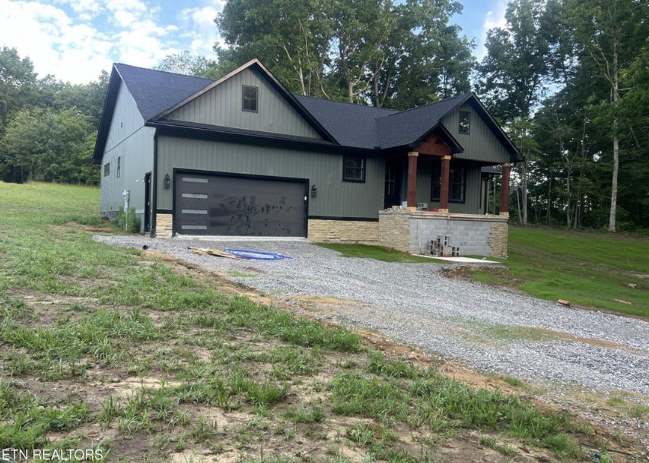 228 Georgee Rd