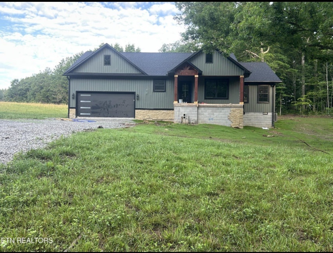 228 Georgee Rd