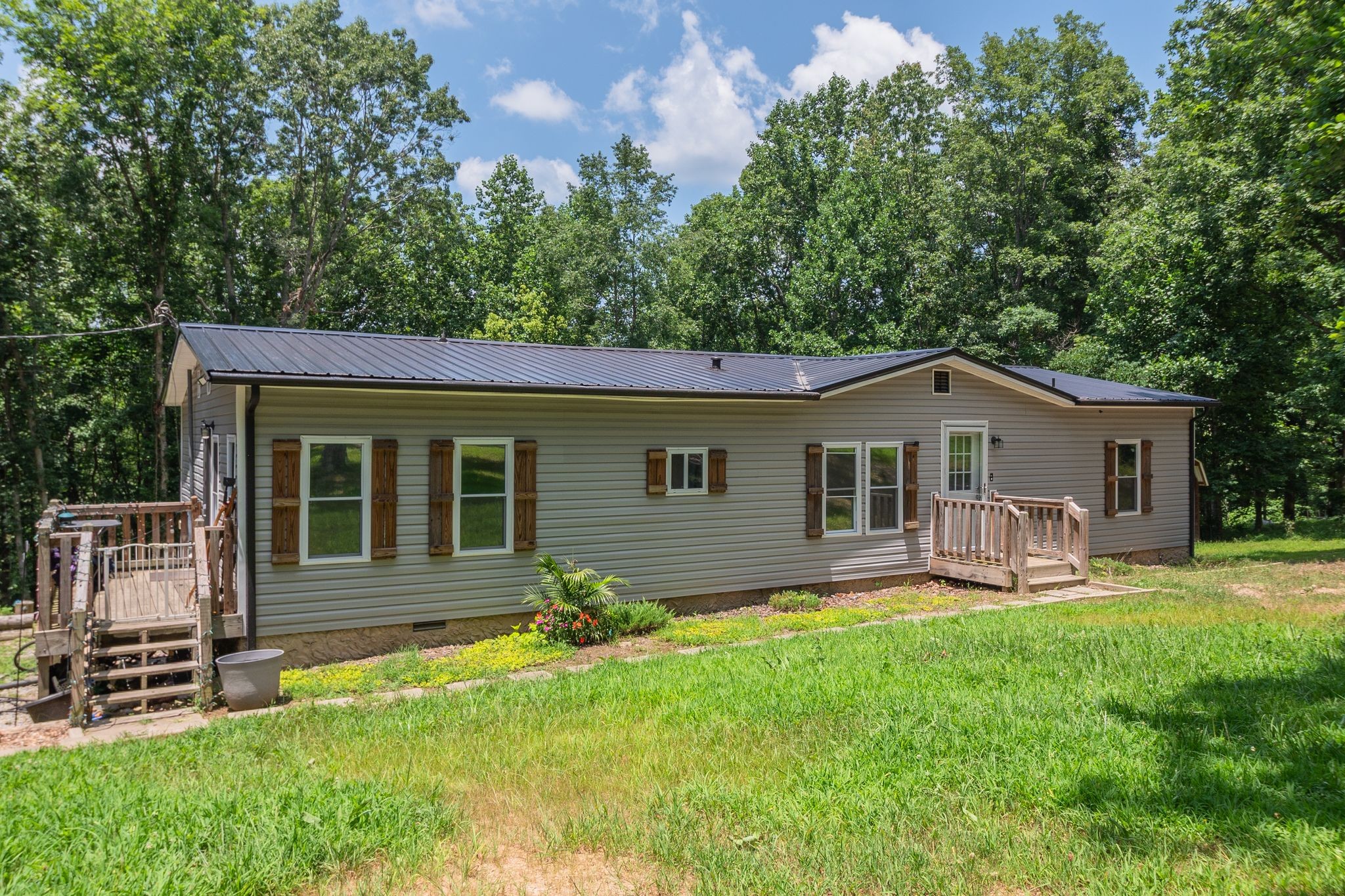 1075 Overlook Trl