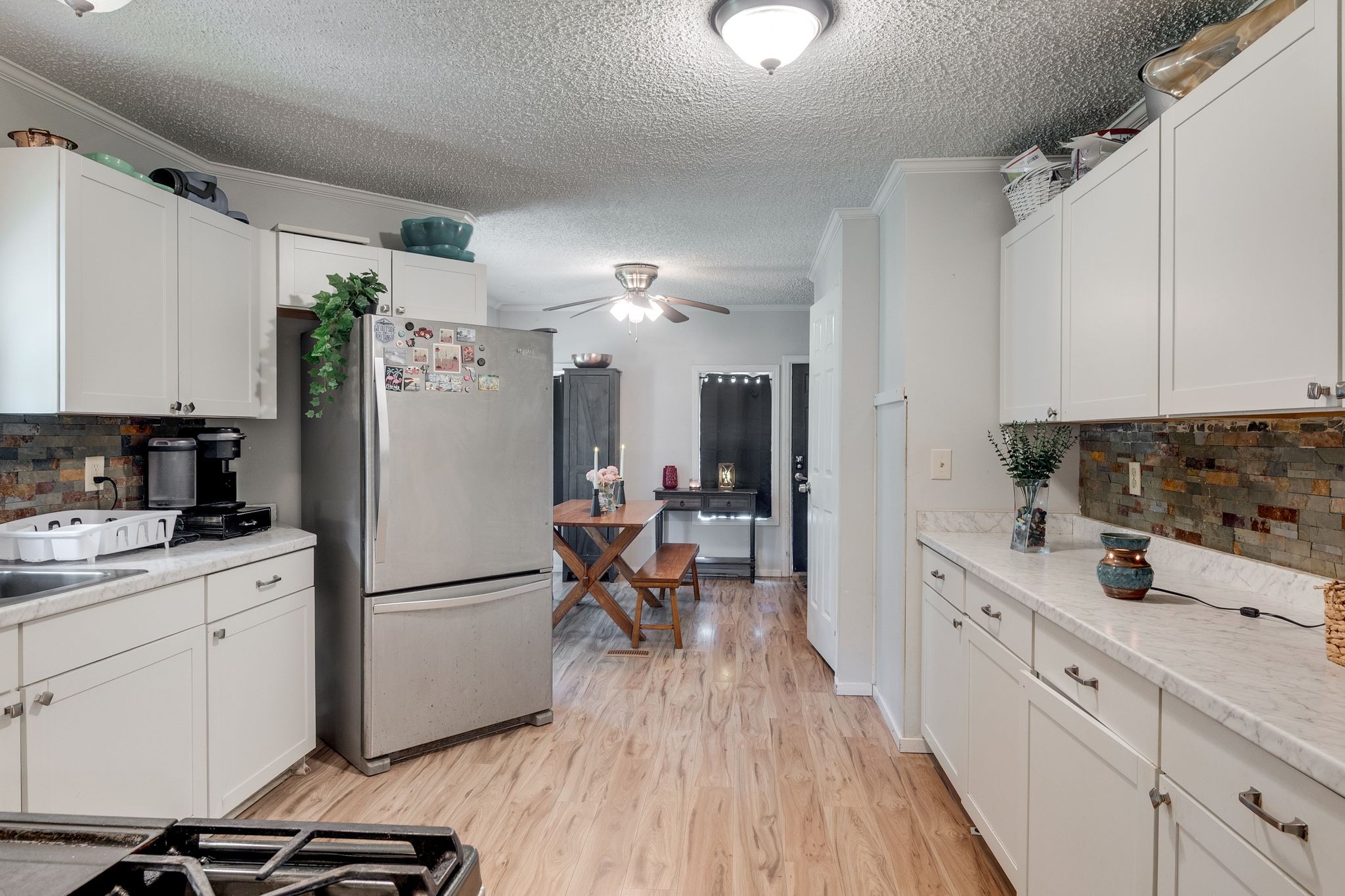 1075 Overlook Trl