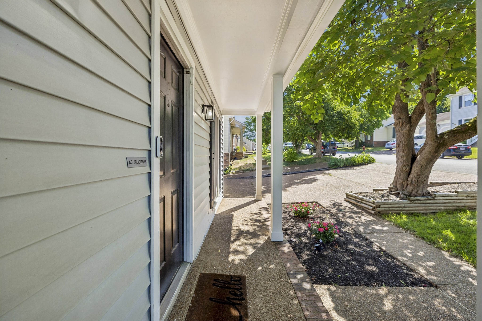 5053 English Village Dr