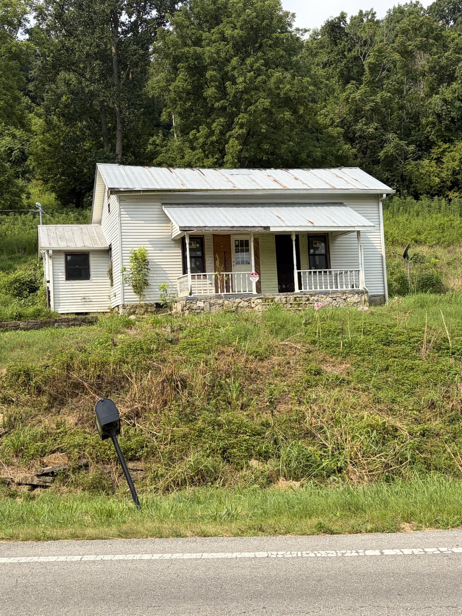 13135 Campbellsville Rd