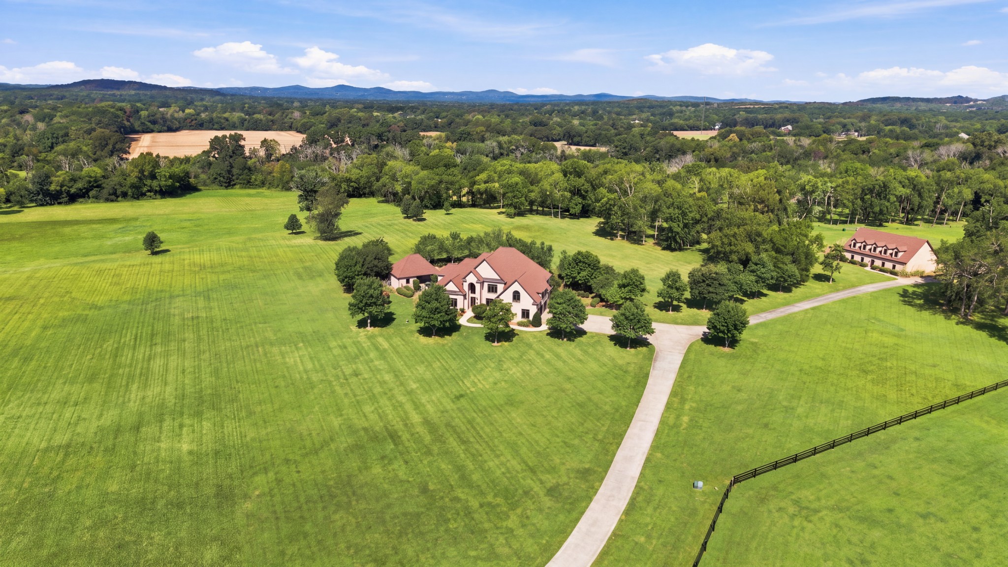 218 Steelson Way