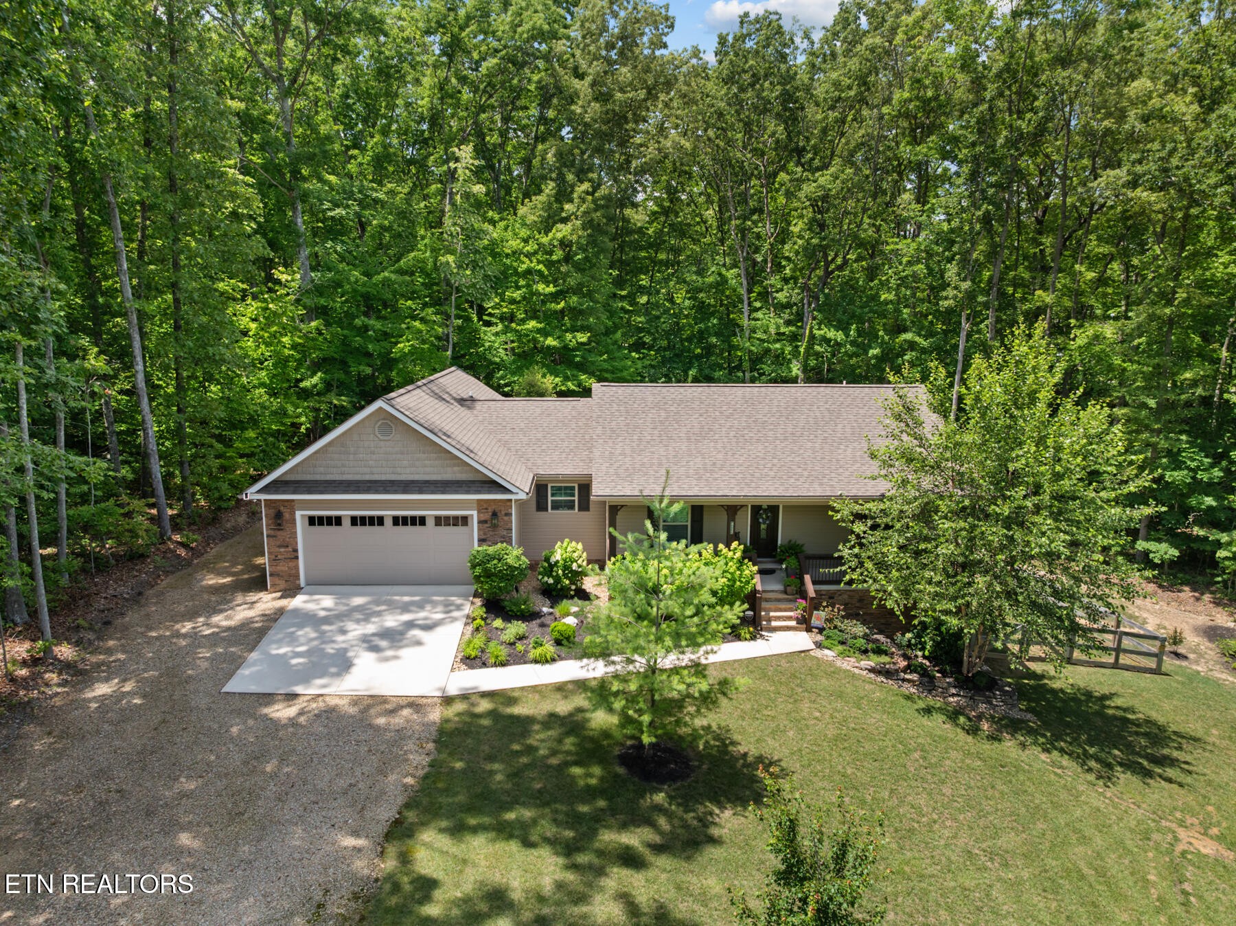 4117 Chica Rd