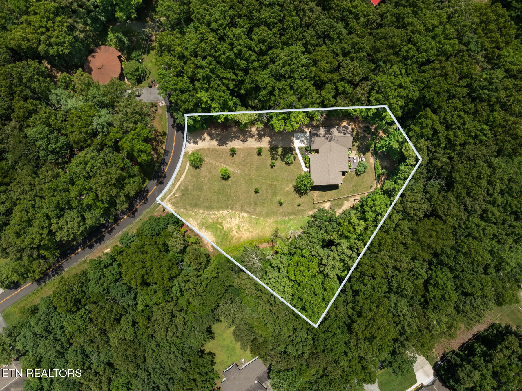 4117 Chica Rd
