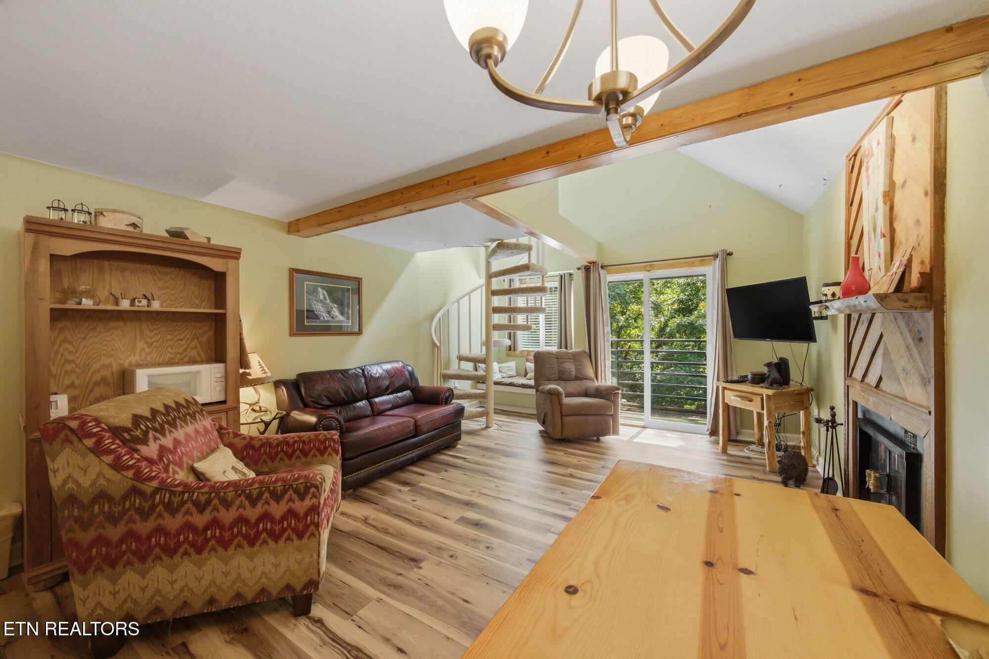 1260 Ski View Drive